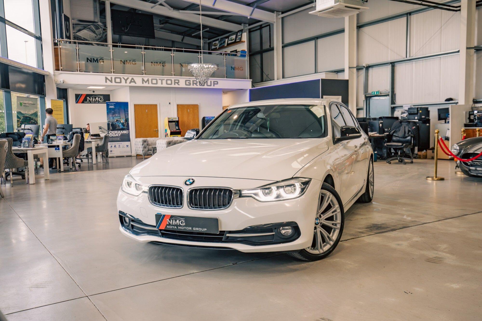BMW 3 Series view 4