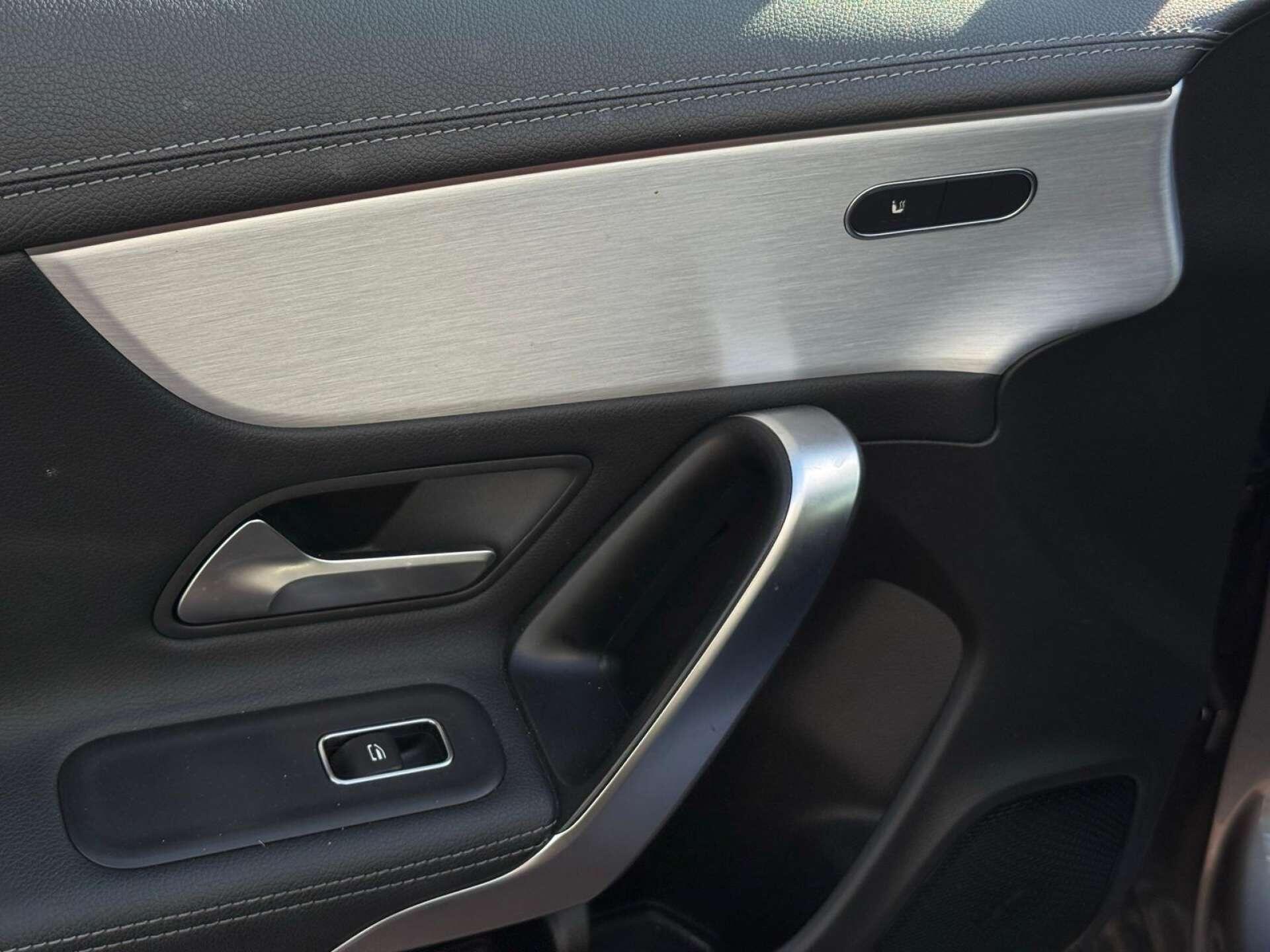 Mercedes-Benz Cla view 43