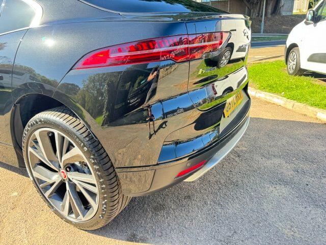 Jaguar I-Pace view 20