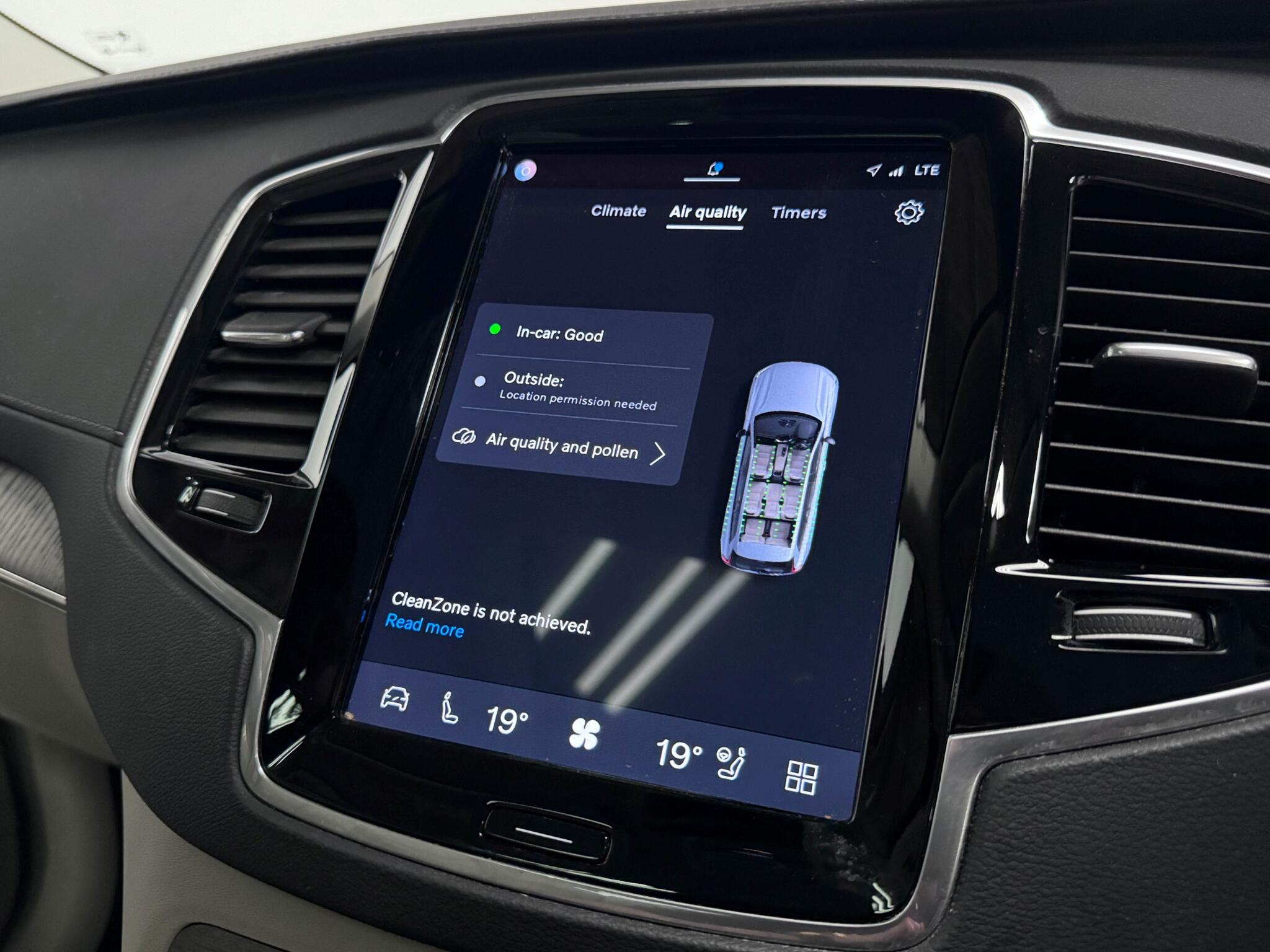 Volvo XC90 view 47