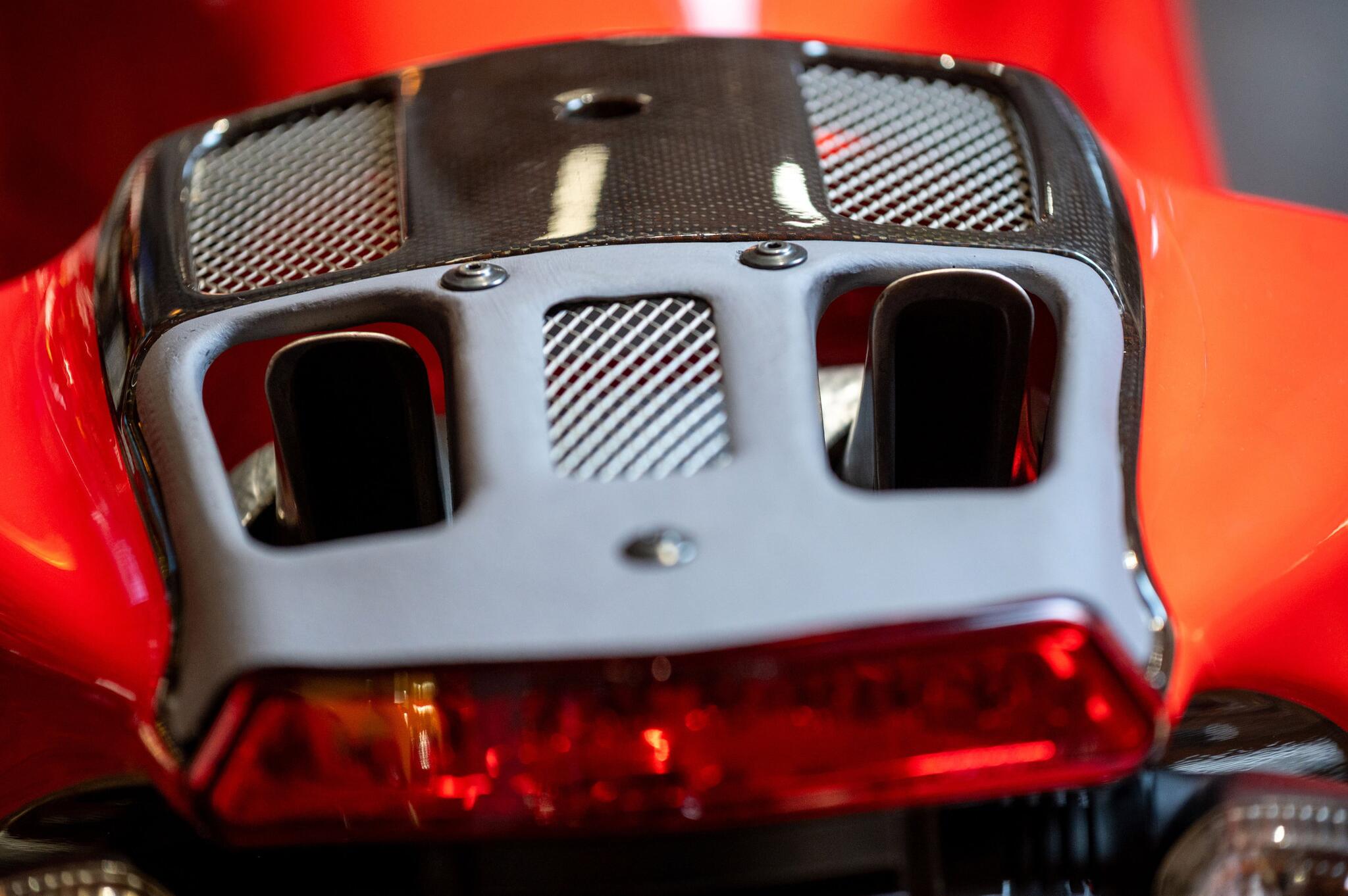 Ducati Desmosedici RR view 27