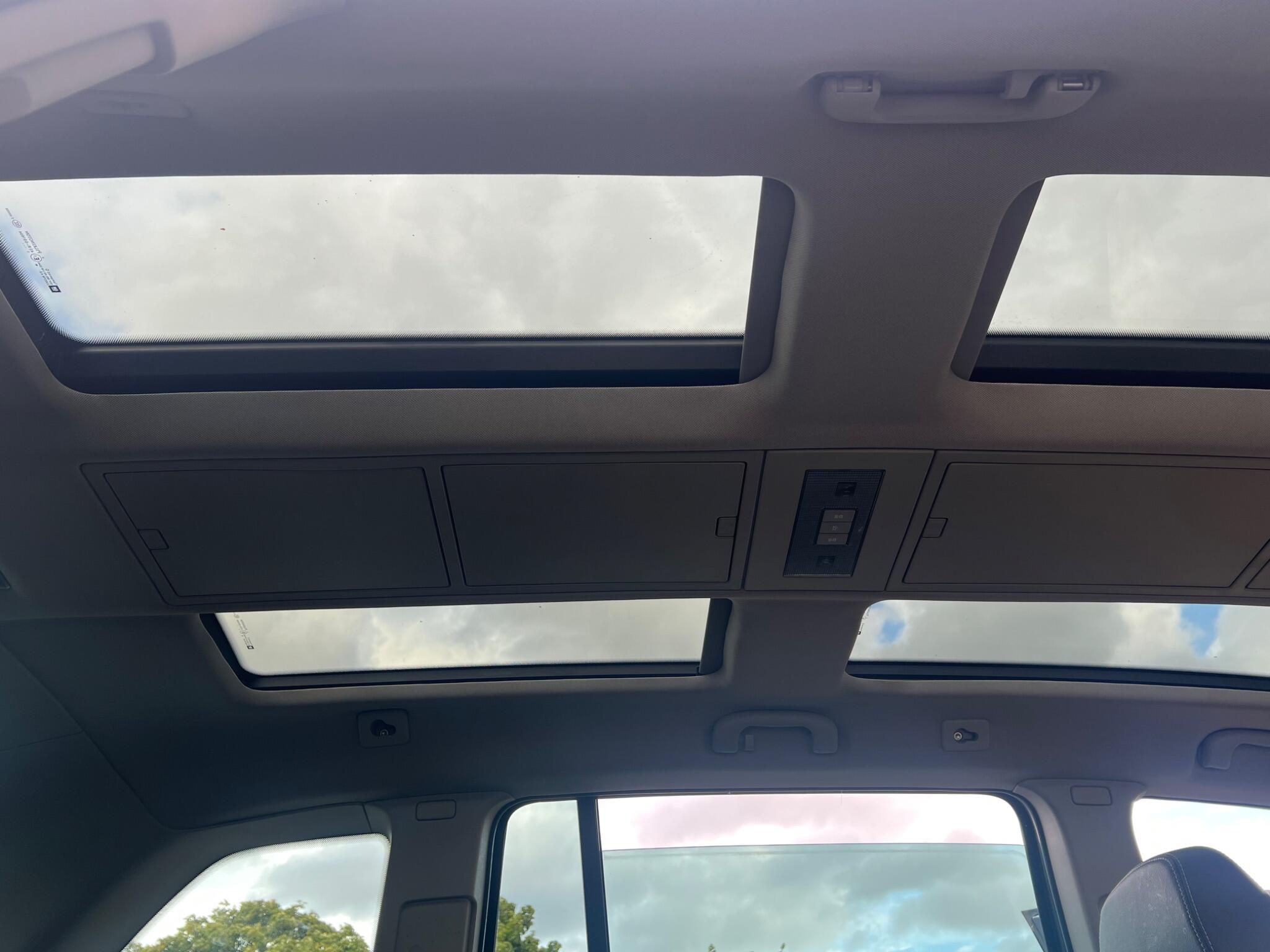 Vauxhall Zafira view 34