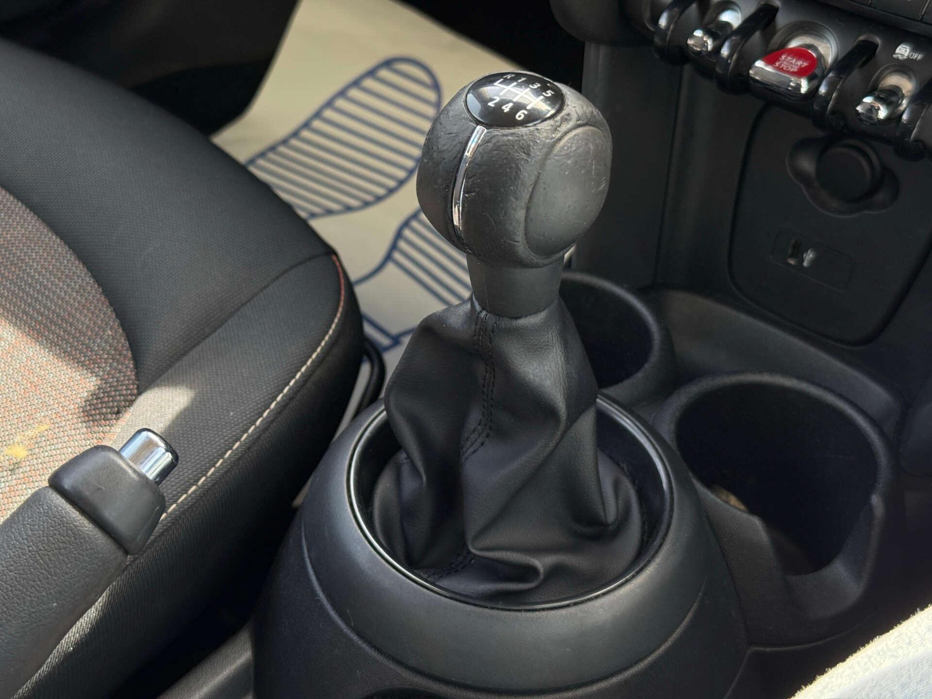 Mini Cooper view 48