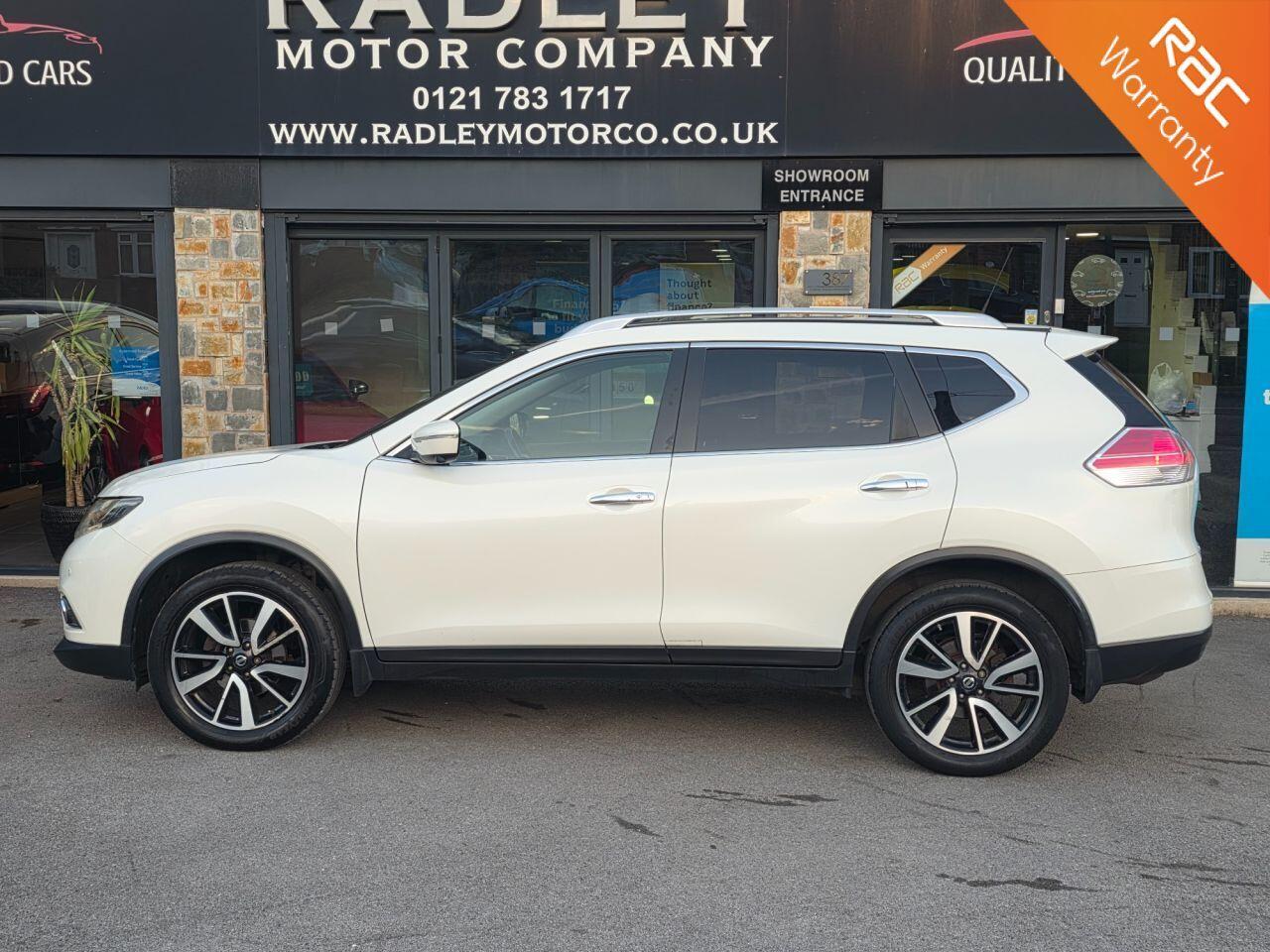 Nissan X-Trail view 2