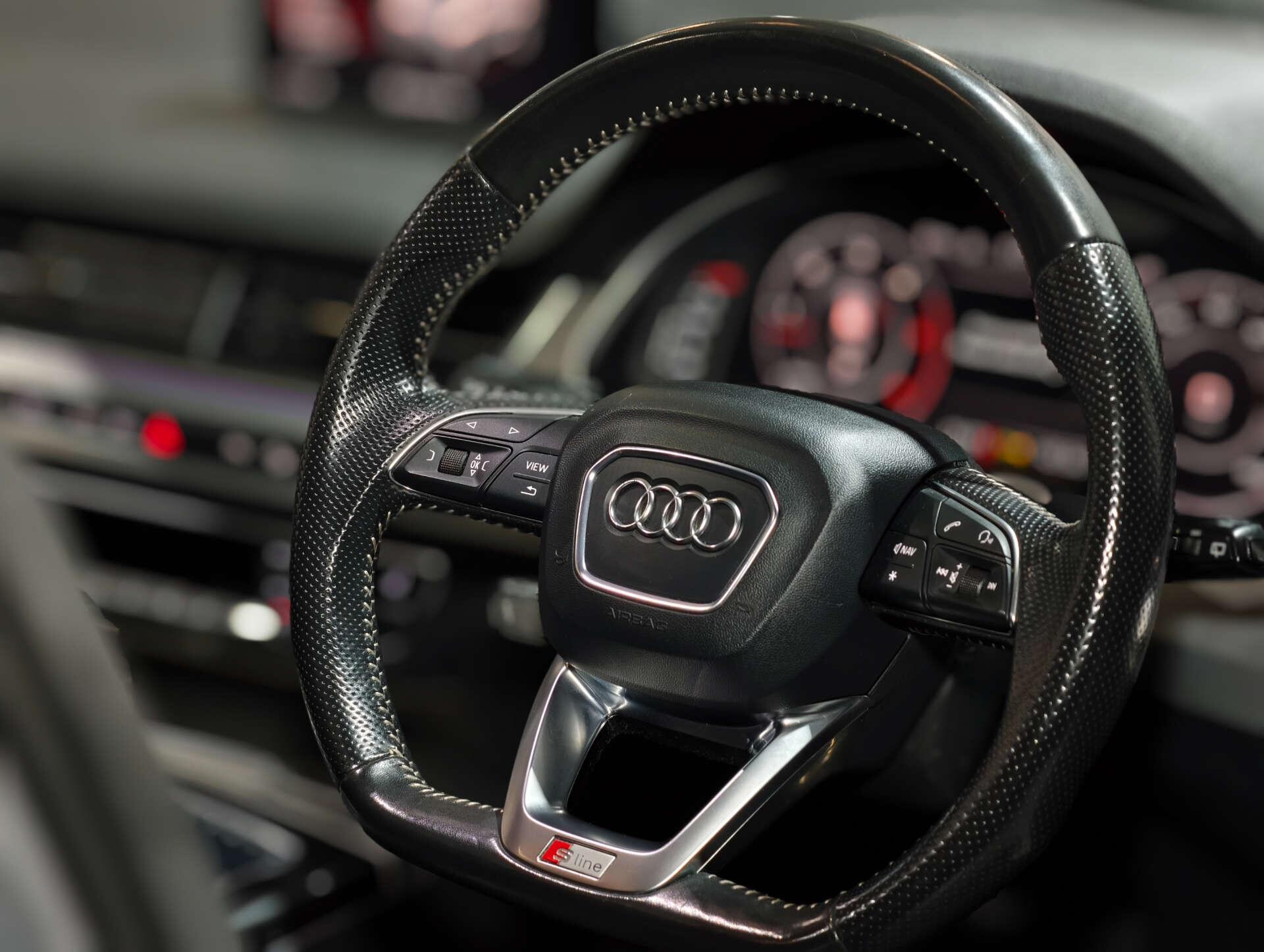 Audi Q7 view 26