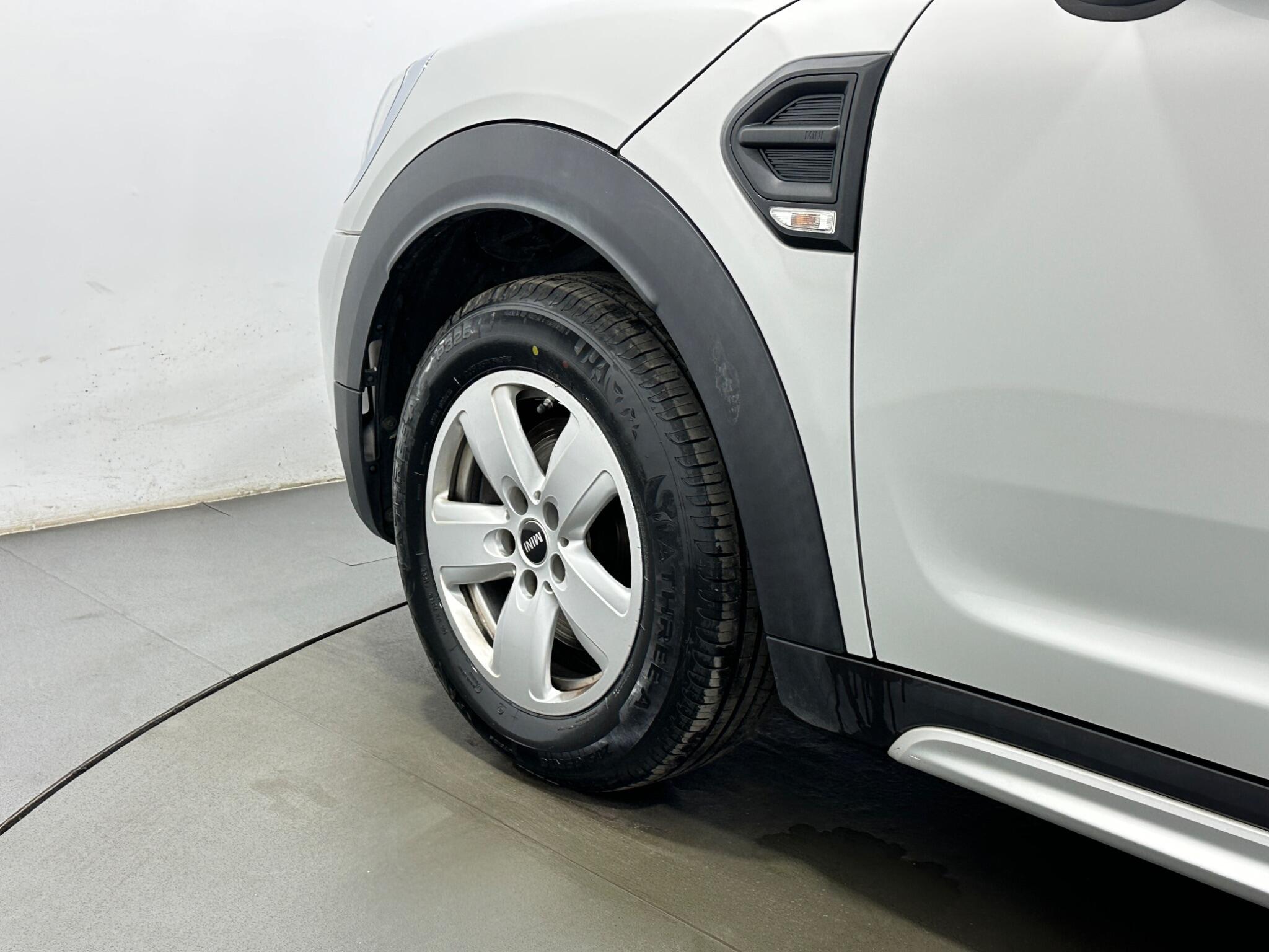 Mini Countryman view 51
