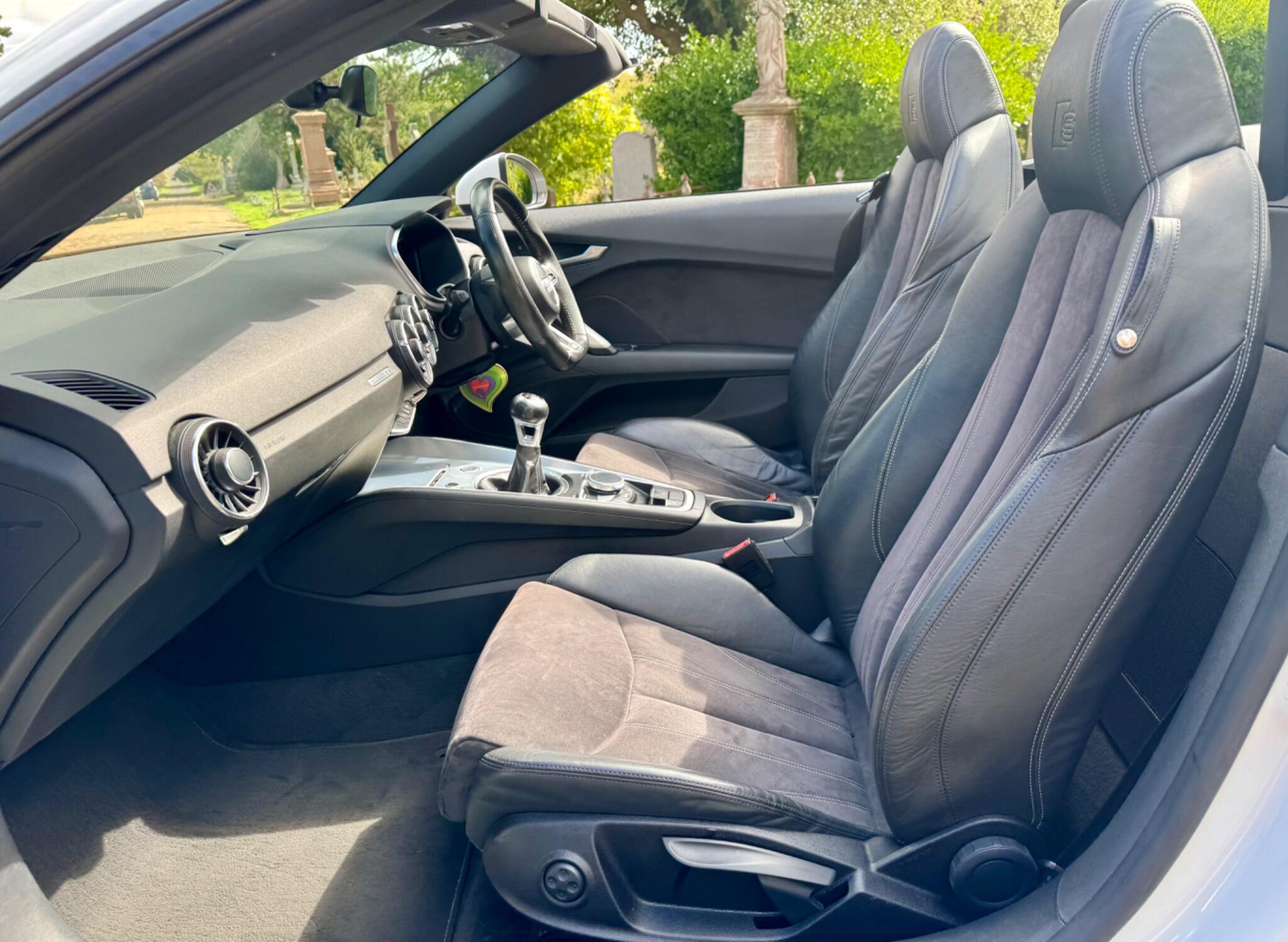 Audi TT view 56
