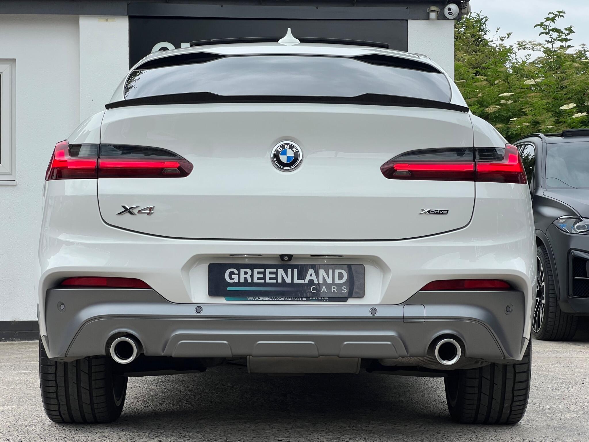BMW X4 view 18