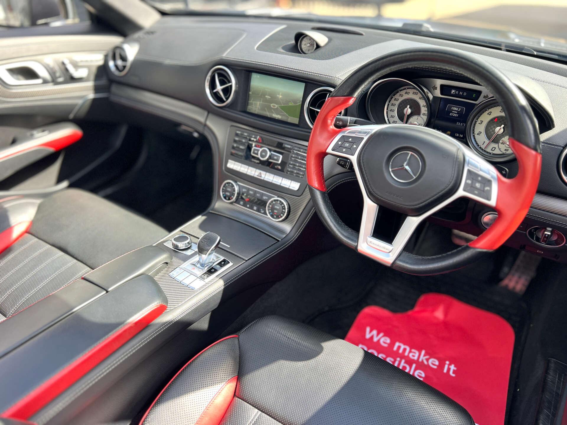 Mercedes-Benz SL view 52
