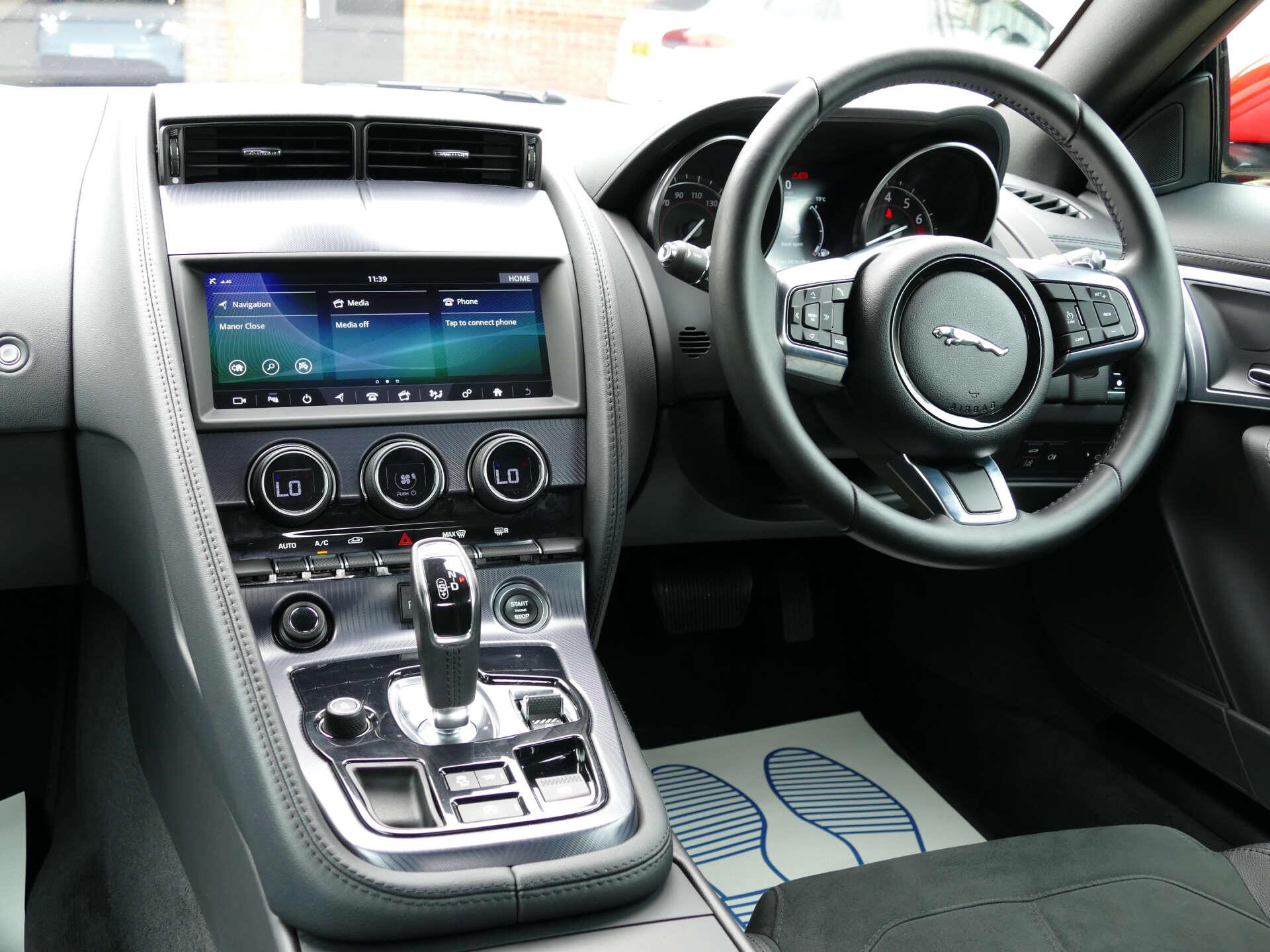 Jaguar F-Type view 35