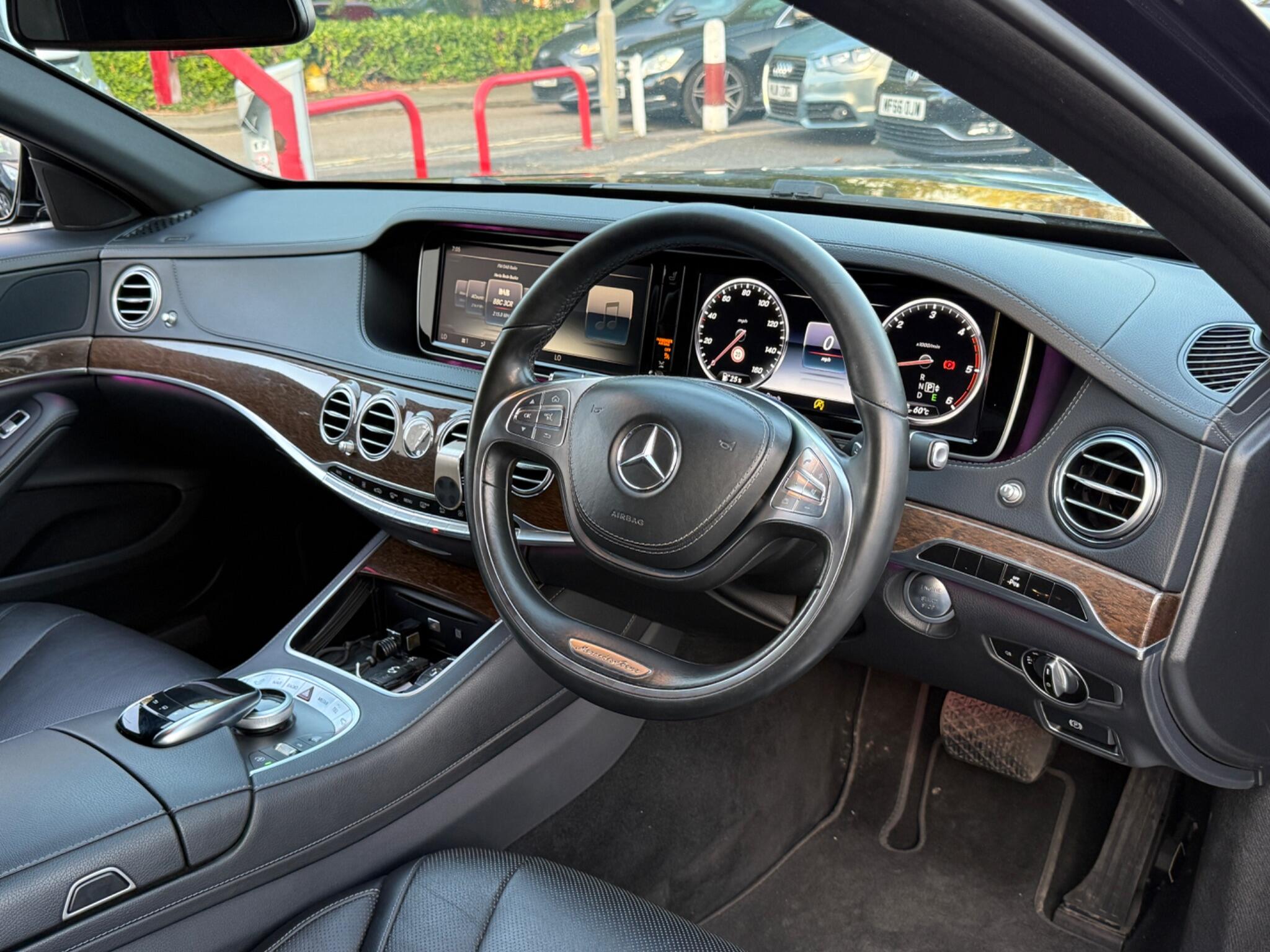 Mercedes-Benz S Class - Image 32