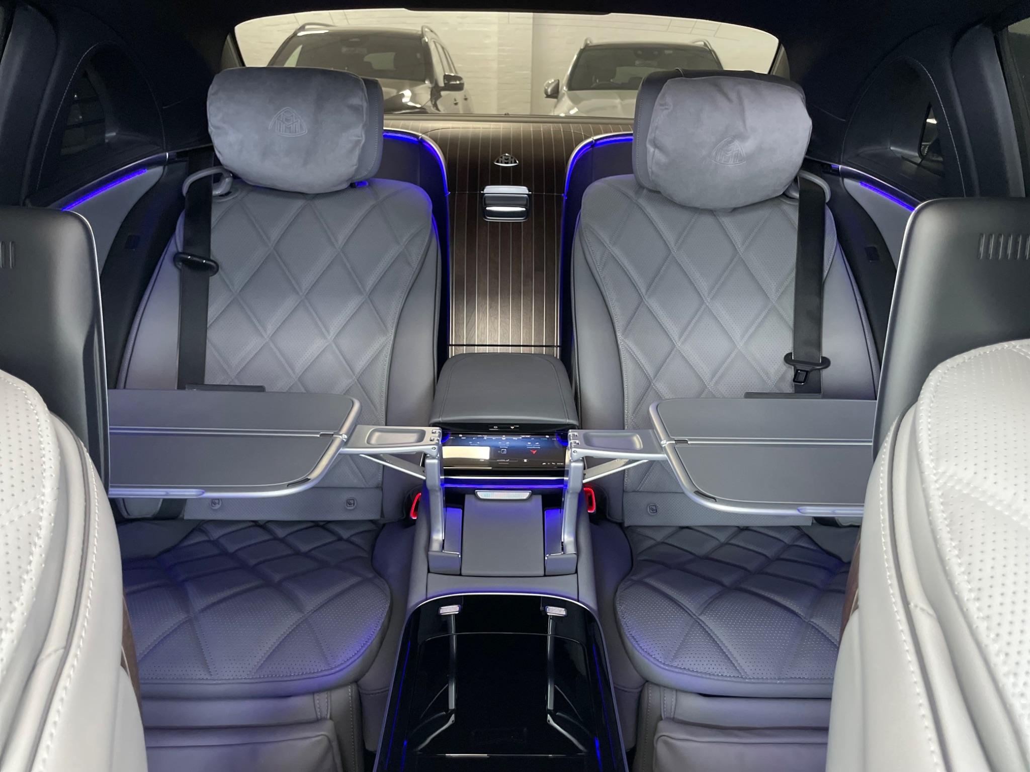 Mercedes-Benz S-Class view 30