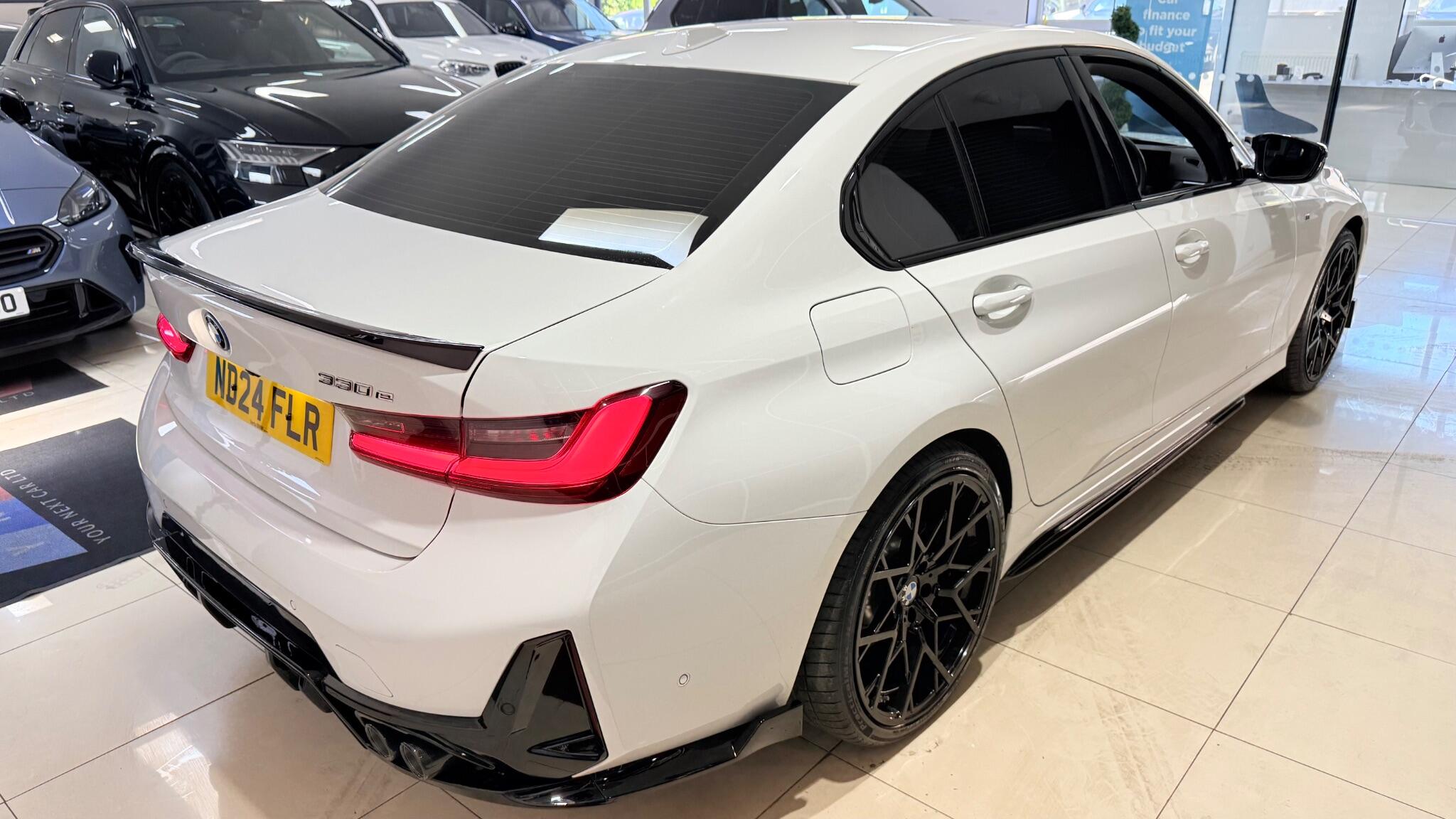 BMW 3 Series view 45