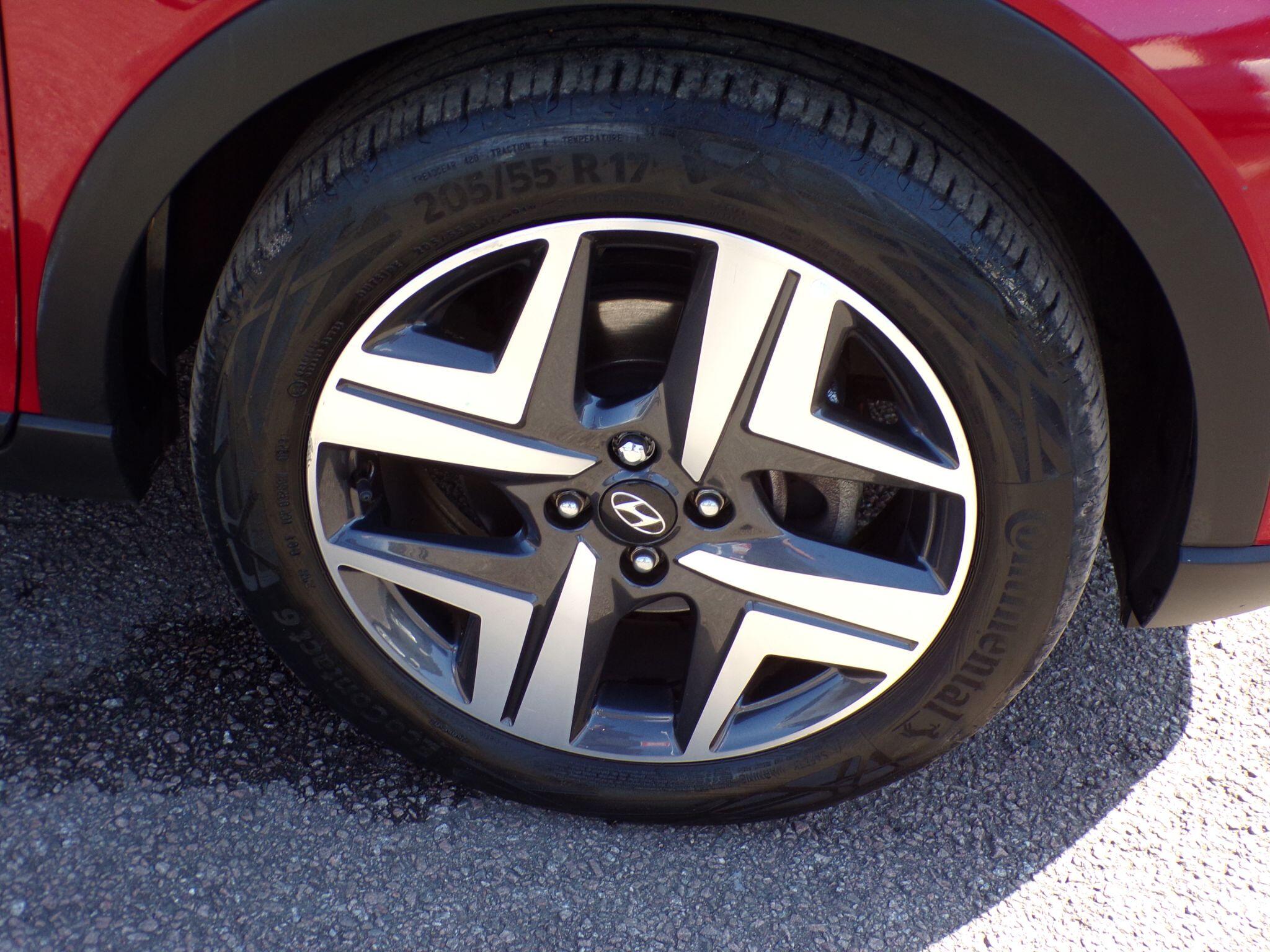 Hyundai Bayon view 11