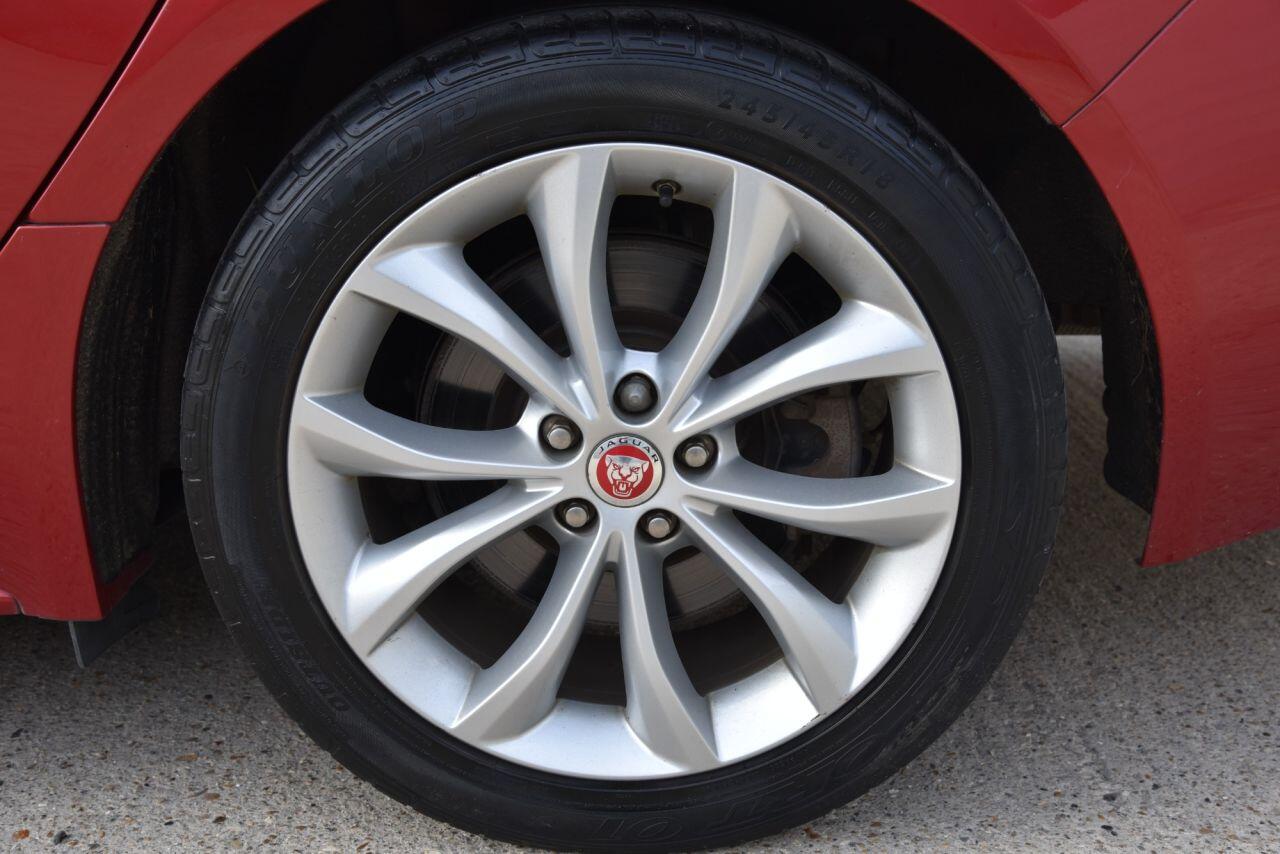 Jaguar XF view 61