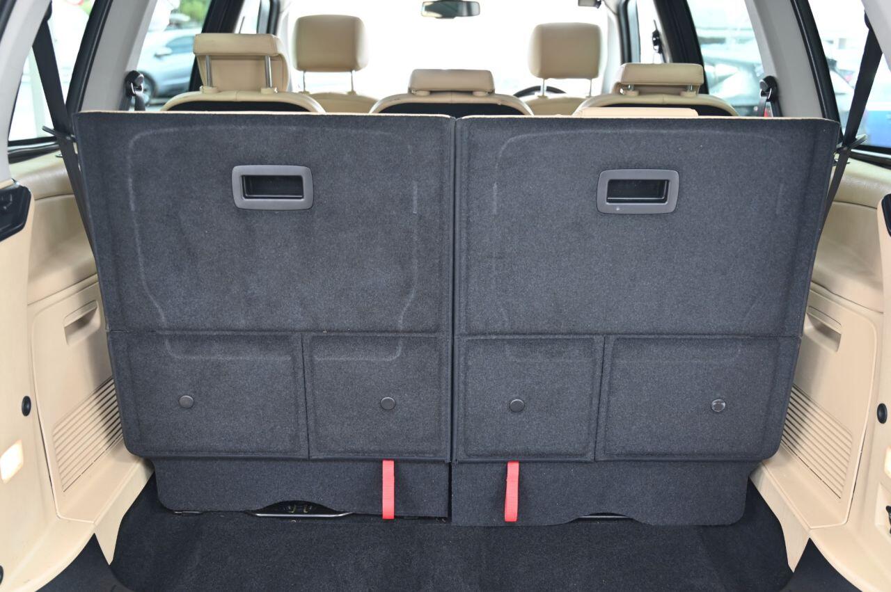 Ford Galaxy view 8