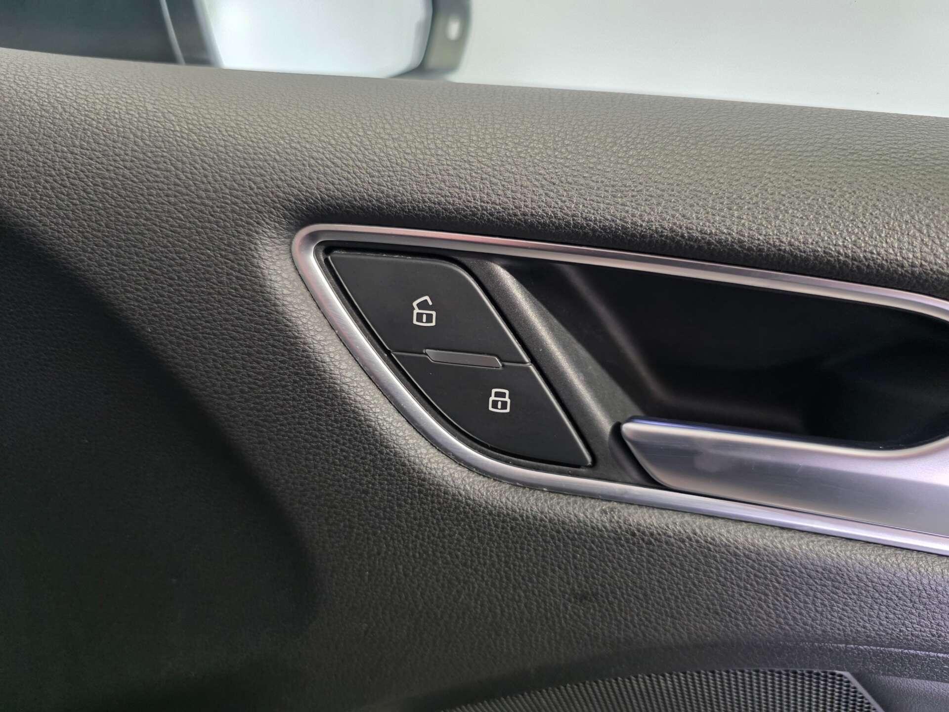 Audi A3 view 14