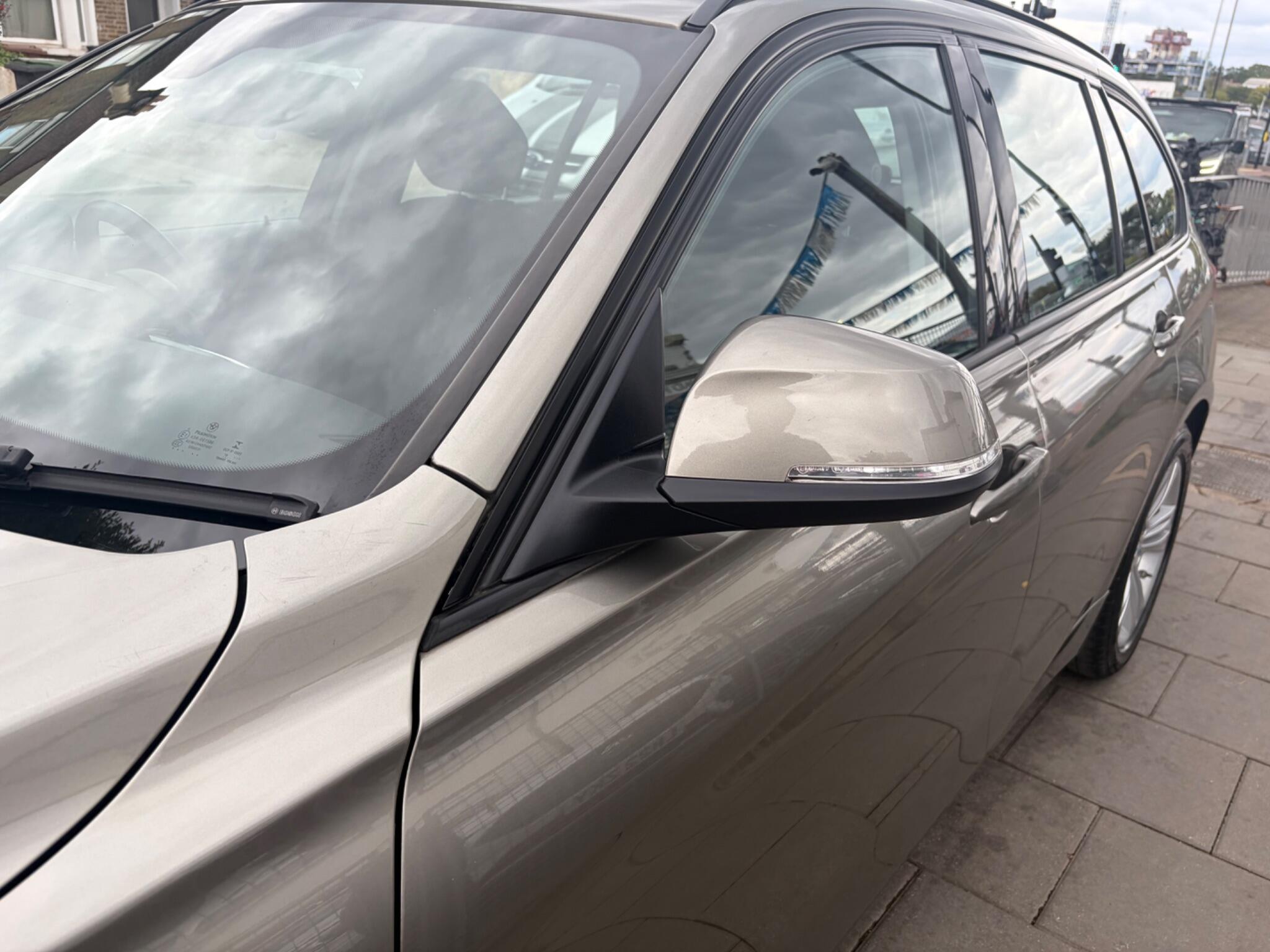 BMW 3 Series view 15