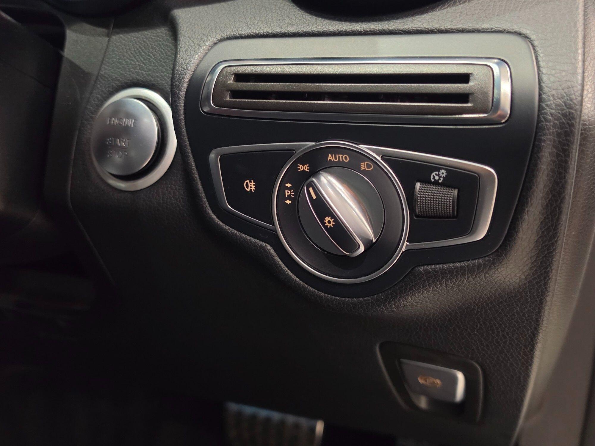Mercedes-Benz GLC view 37