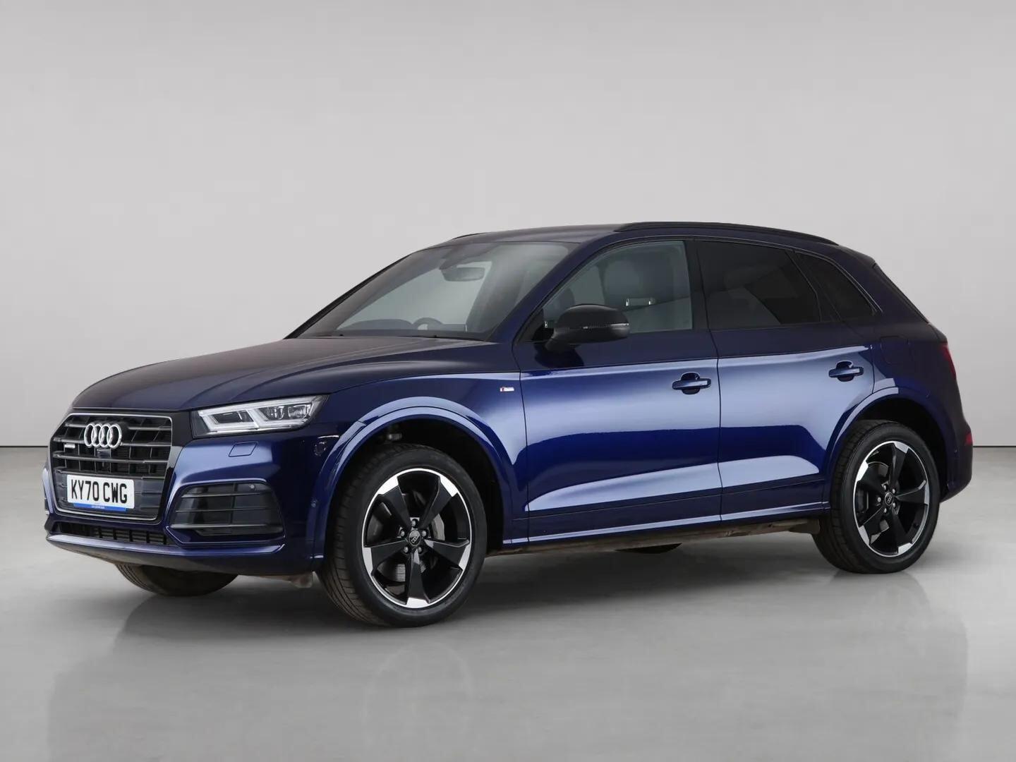 Audi Q5 view 2