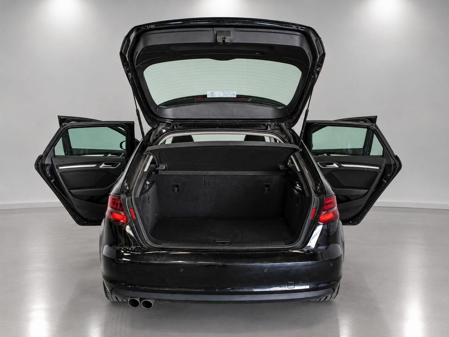 Audi A3 view 21