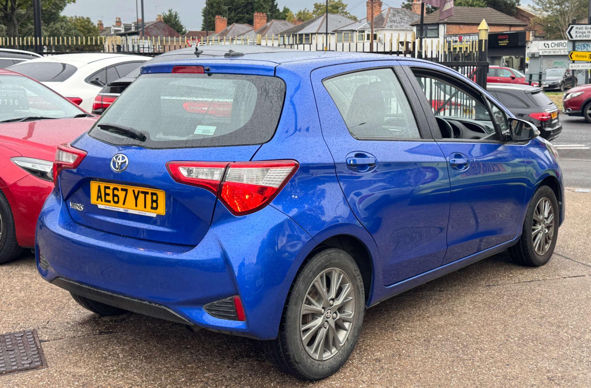 Toyota Yaris view 7