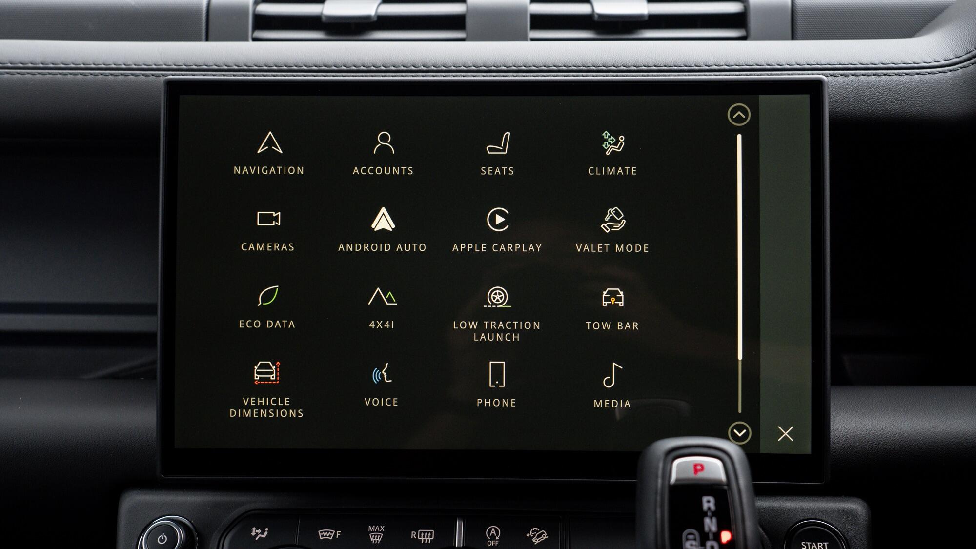 Land Rover Defender view 33