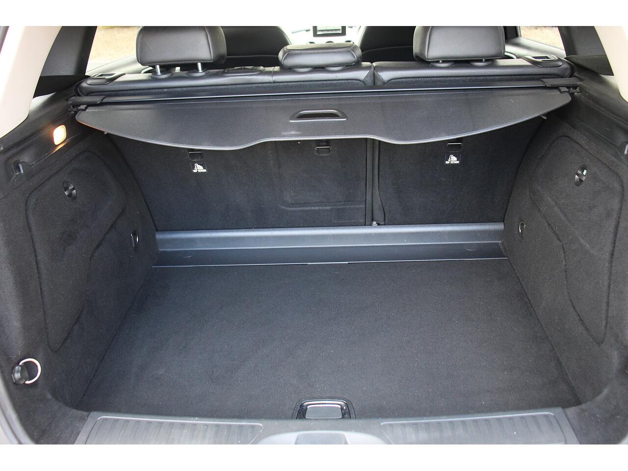 Mercedes-Benz B-Class view 19