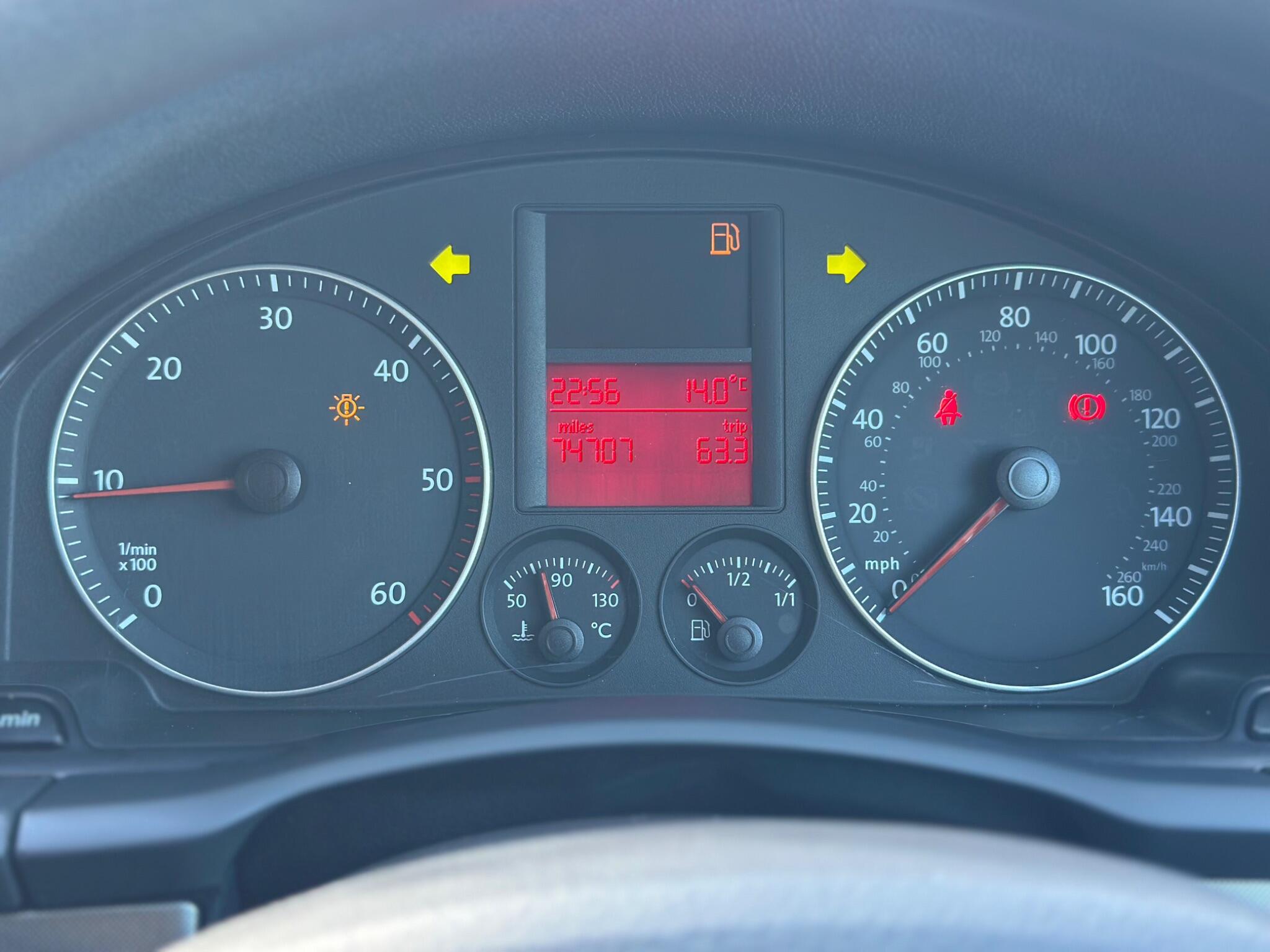 Volkswagen Golf view 23