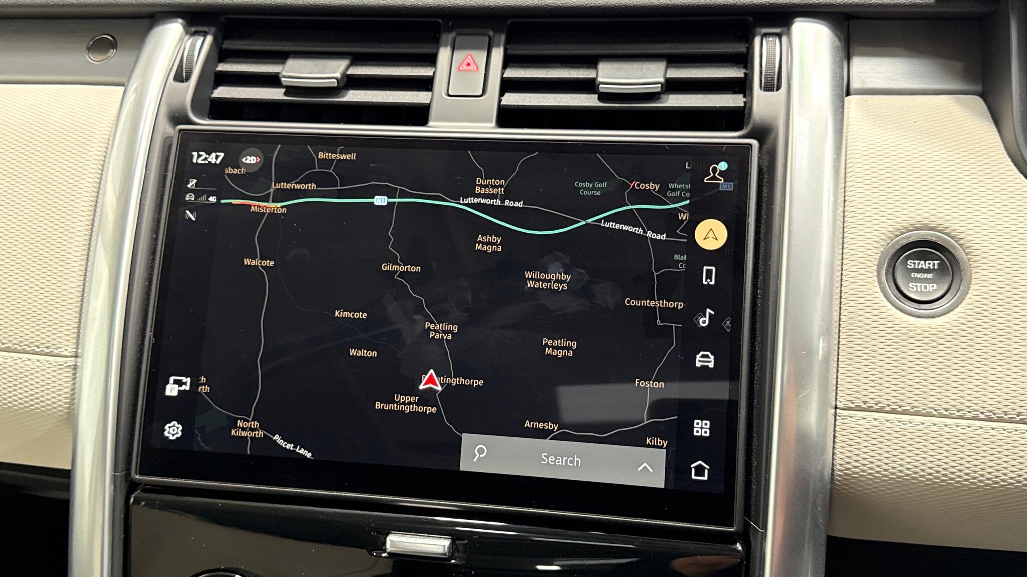 Land Rover Discovery view 11