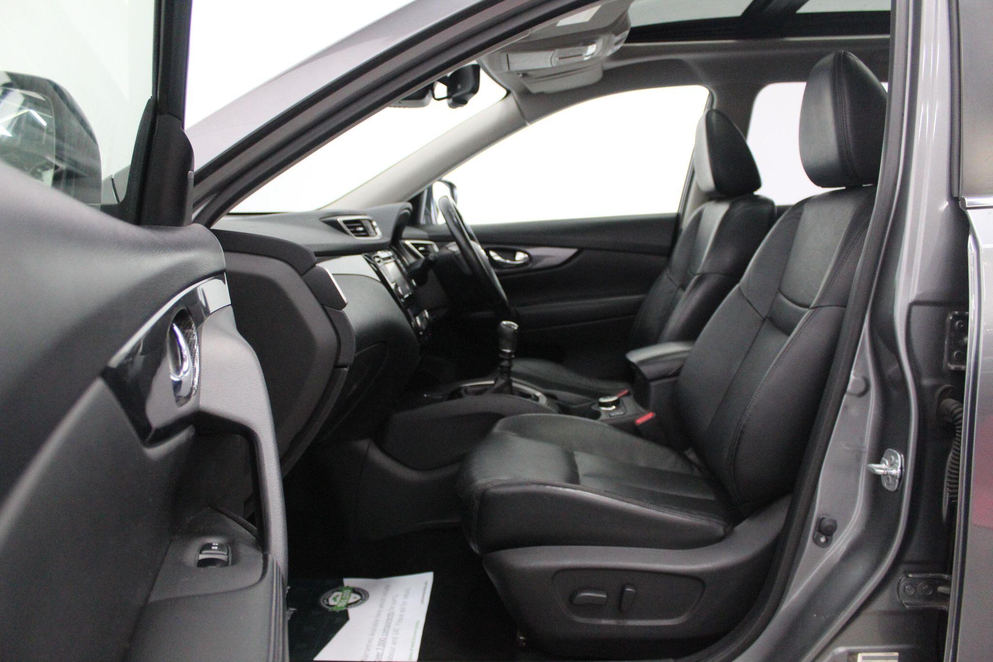 Nissan X-Trail view 52