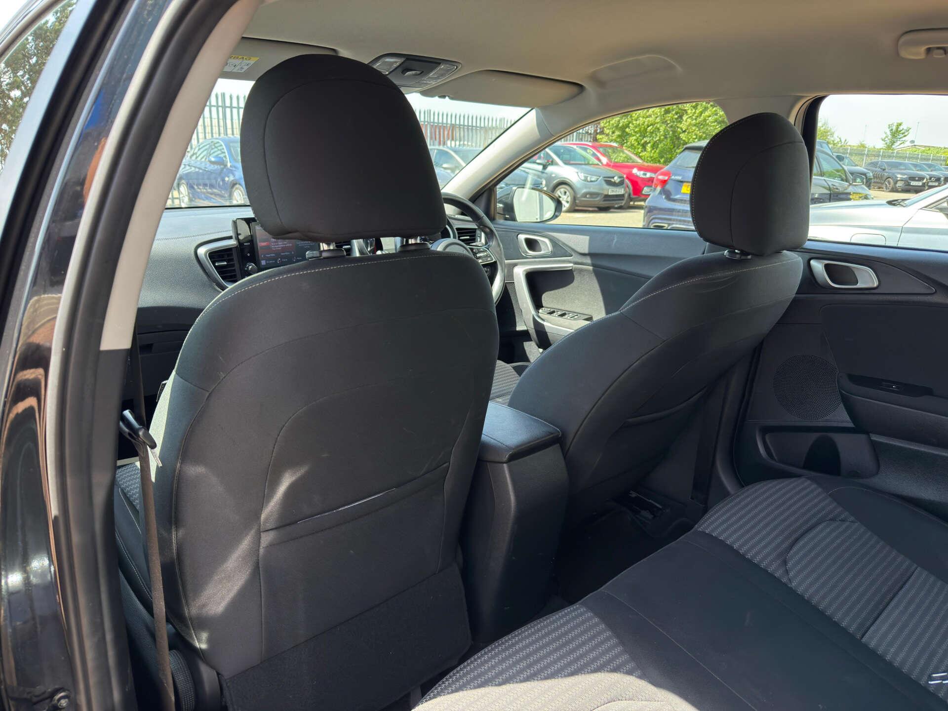 Kia Ceed view 24