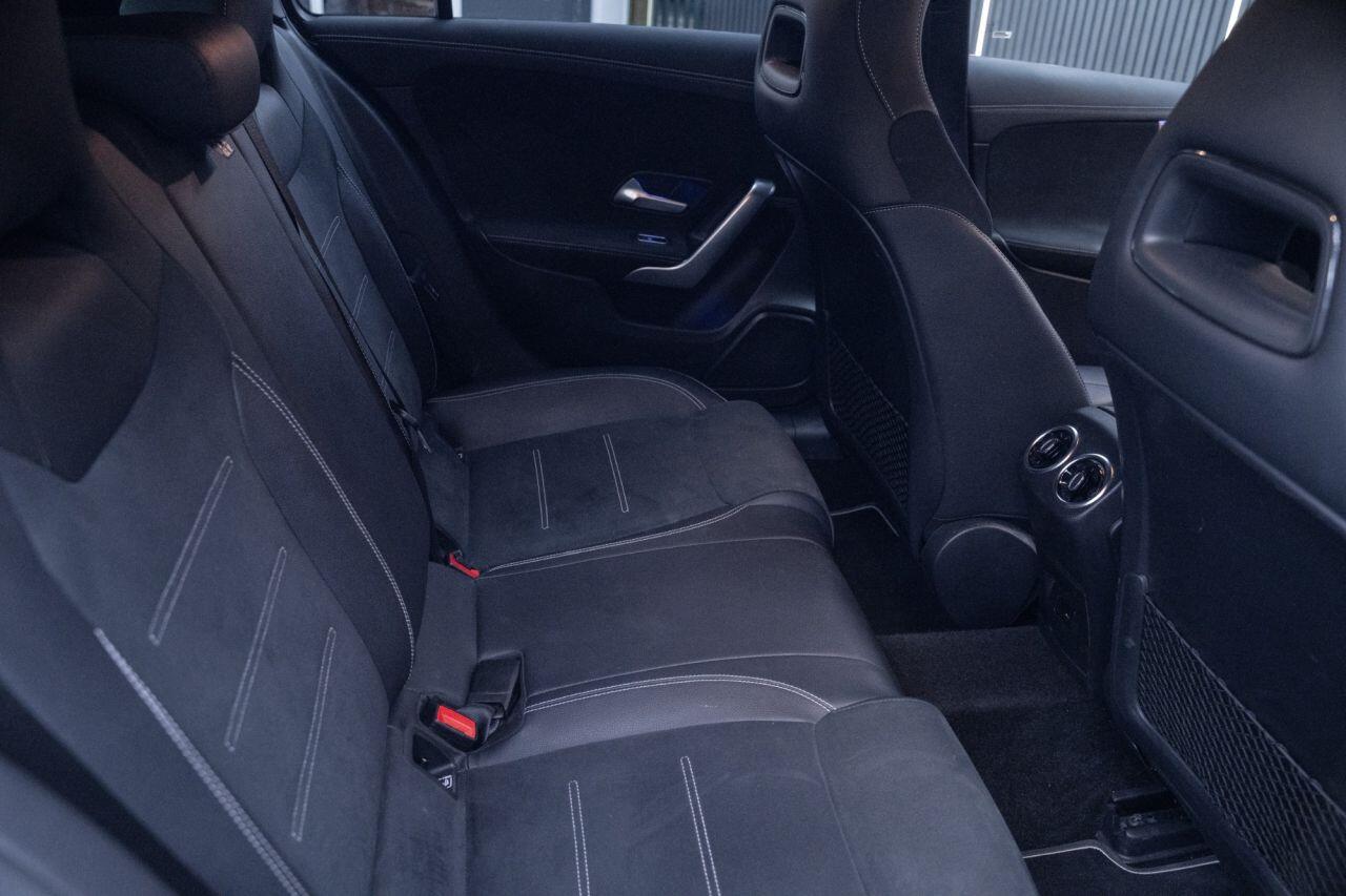 Mercedes-Benz A-Class view 32