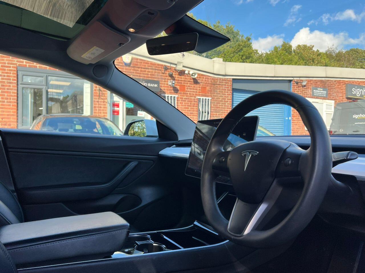 Tesla Model 3 view 13