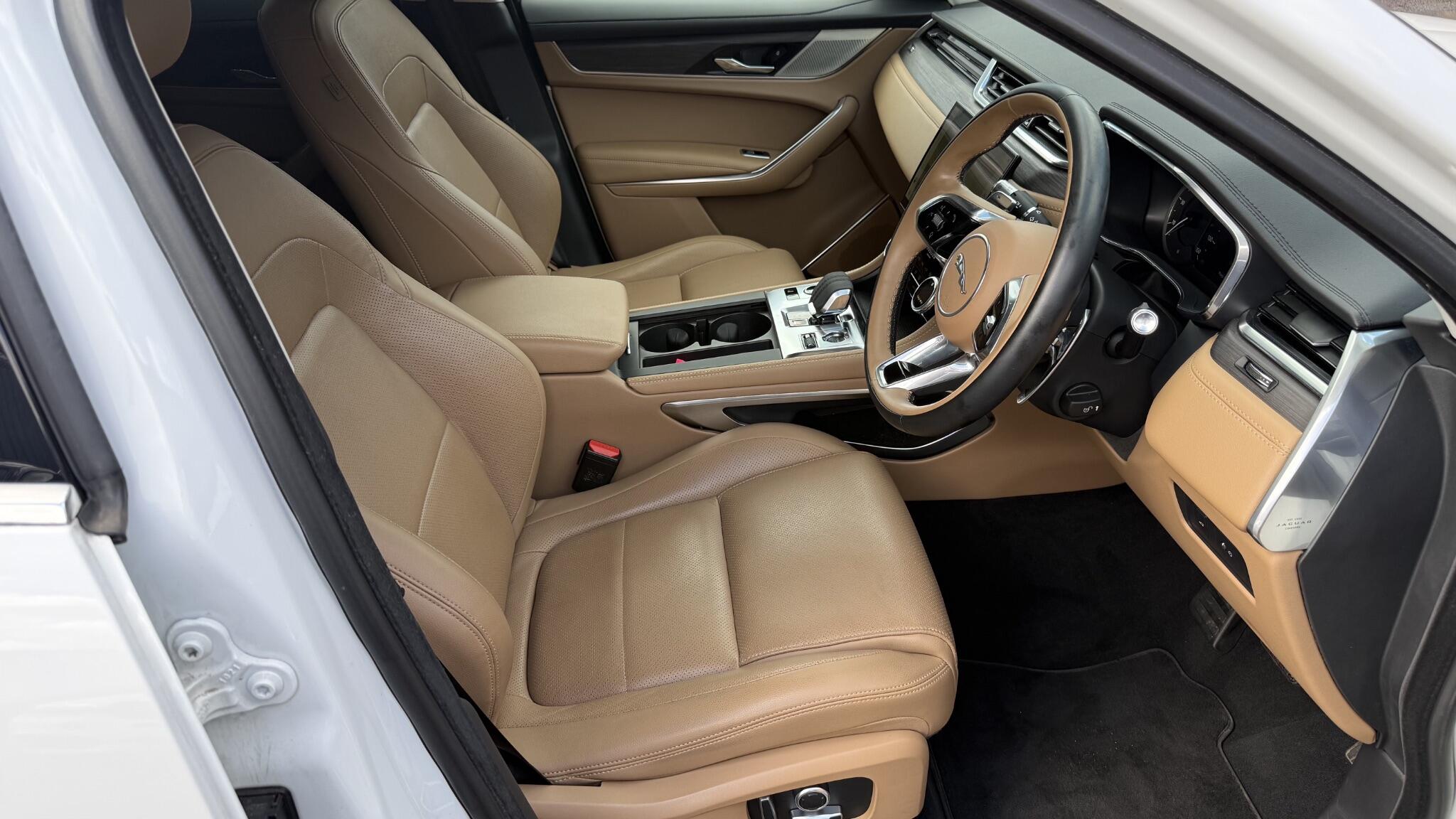 Jaguar F-Pace view 22