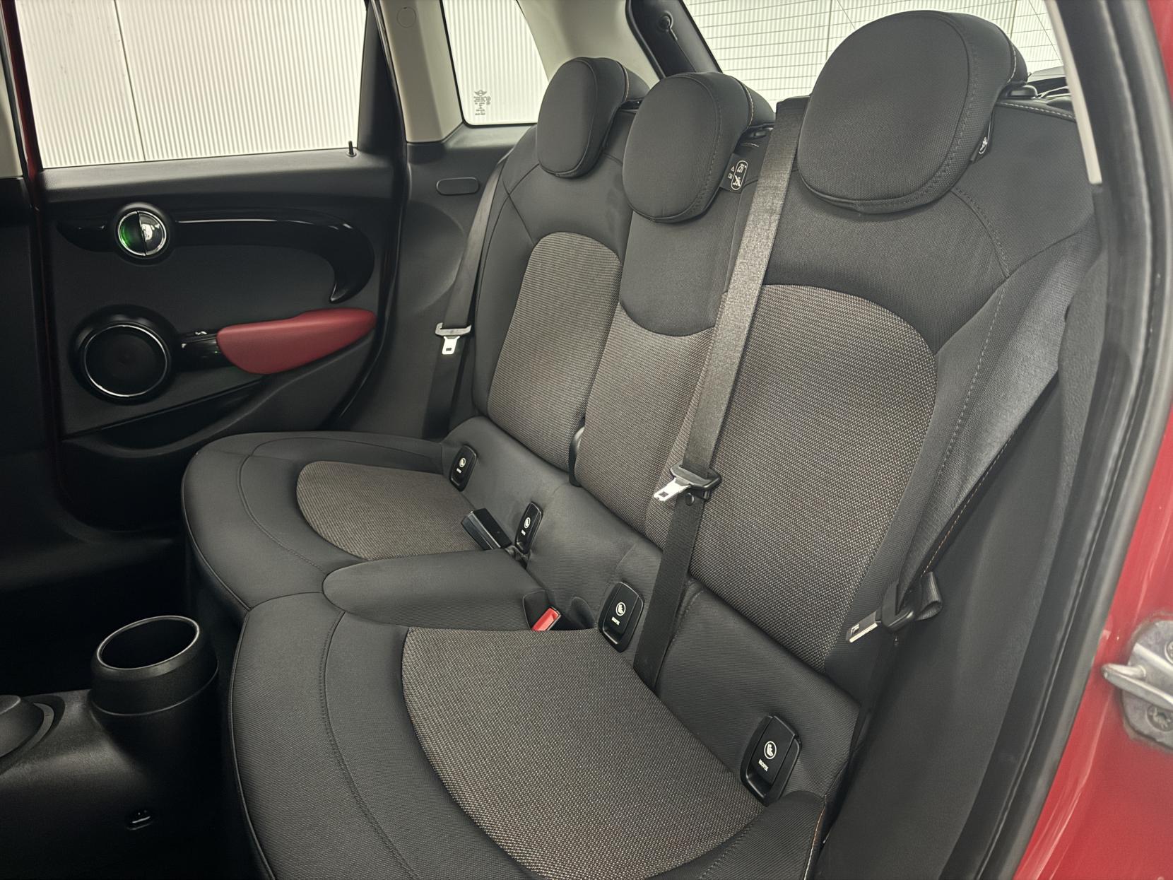 Mini Cooper view 66