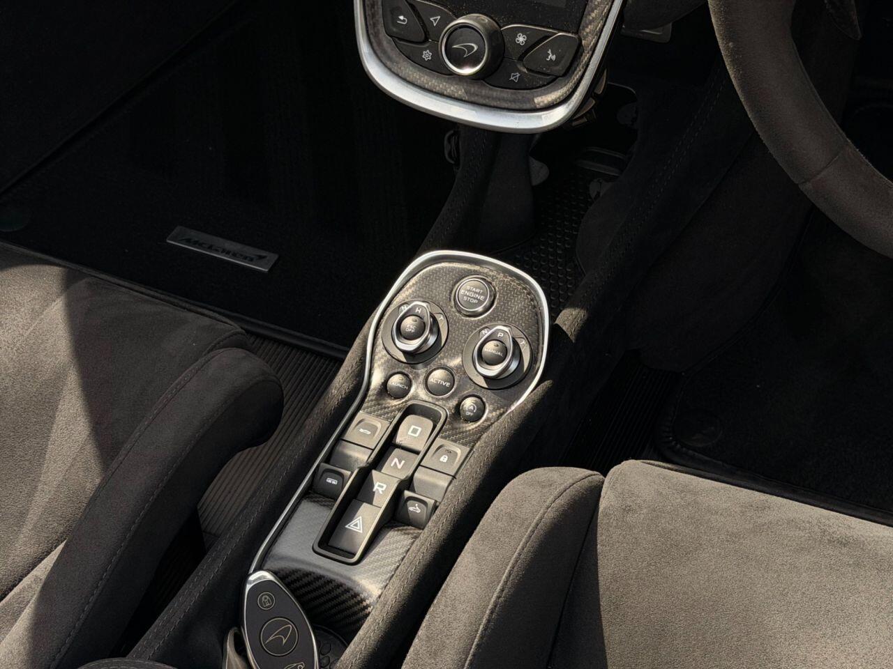 McLaren 600LT view 32