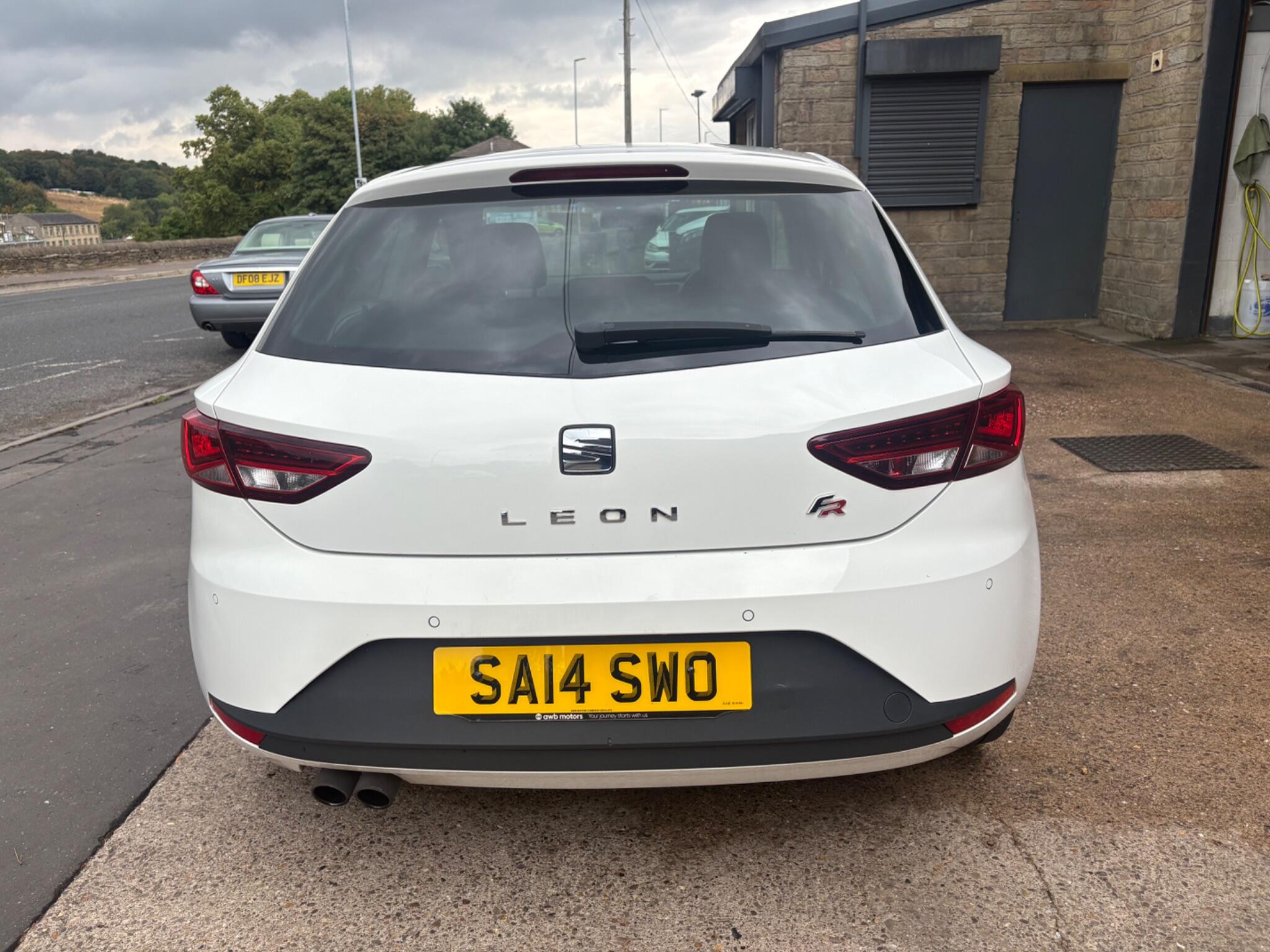 Seat Leon Leon view 8