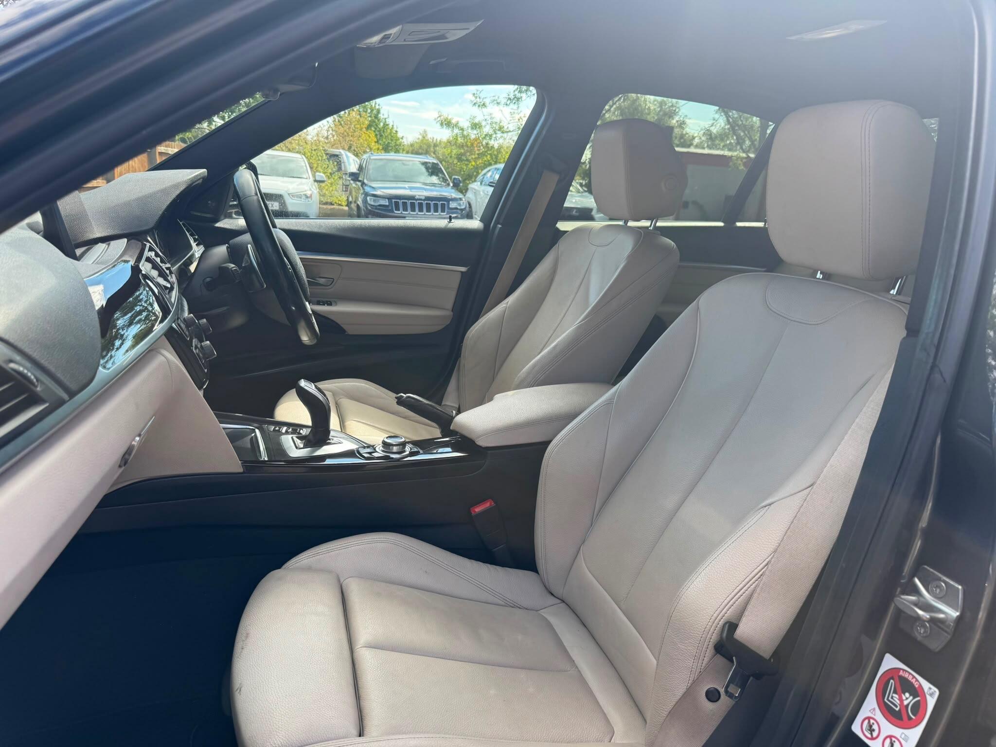 BMW 3 Series view 57