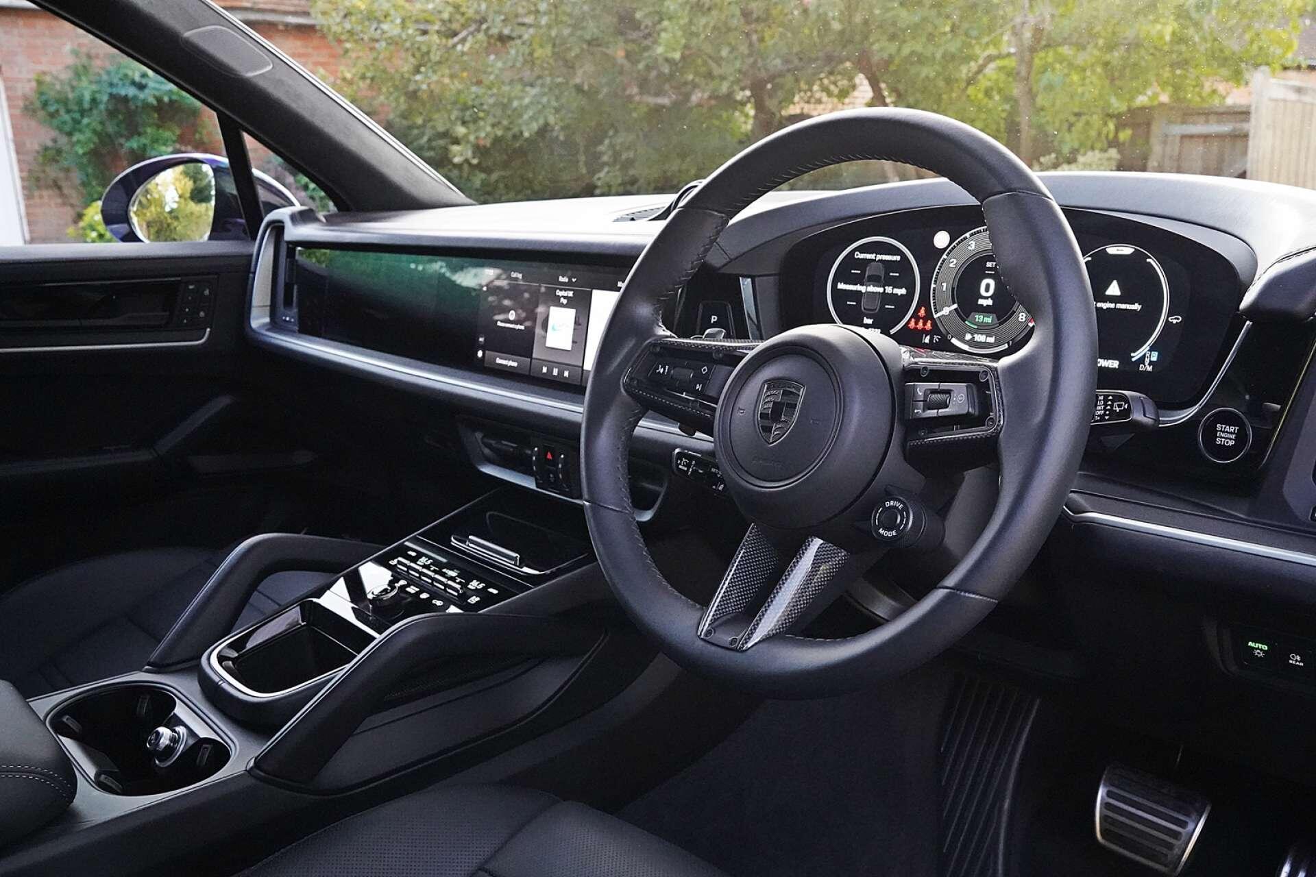 Porsche Cayenne view 19