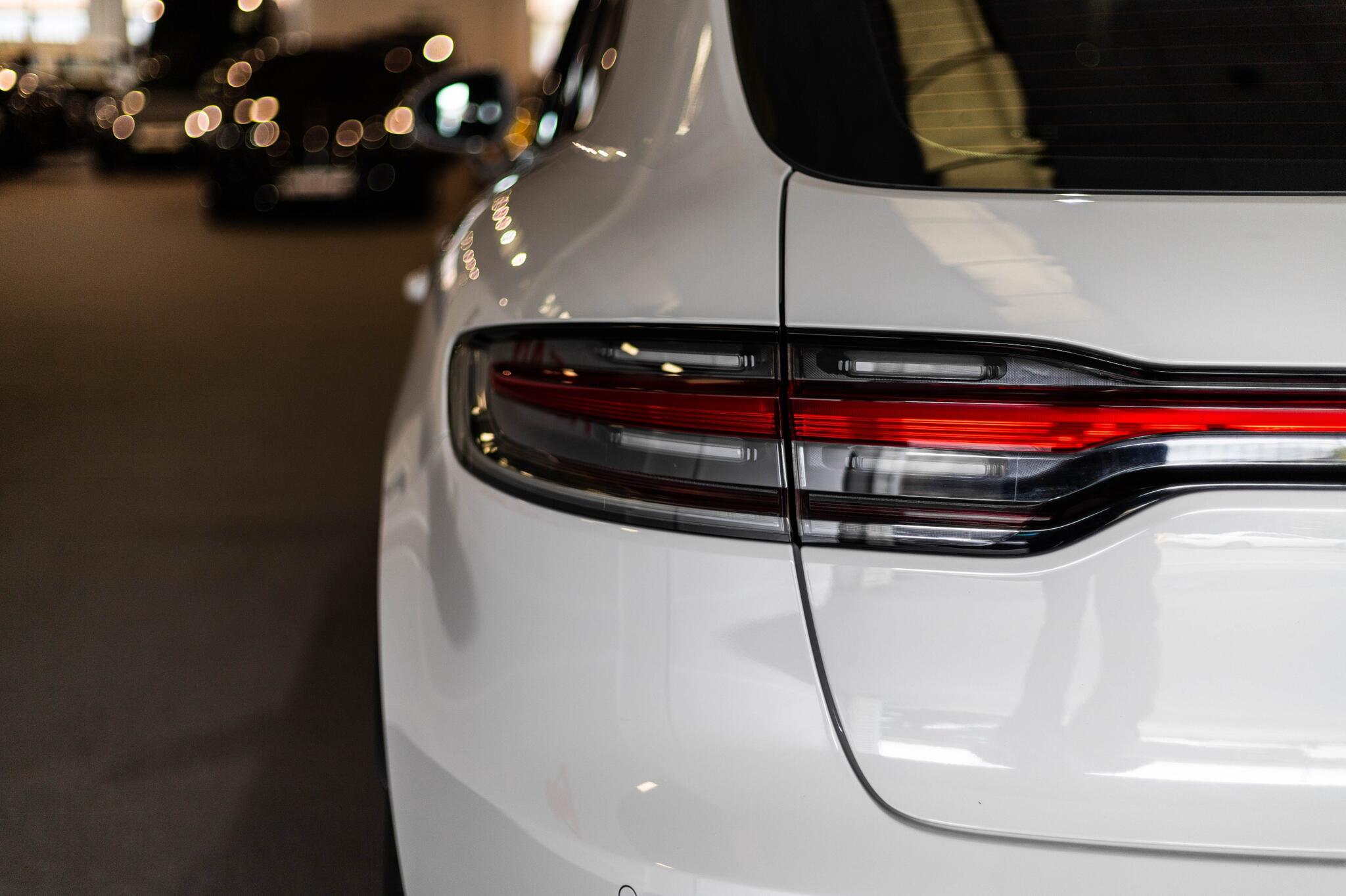 Porsche Macan view 7