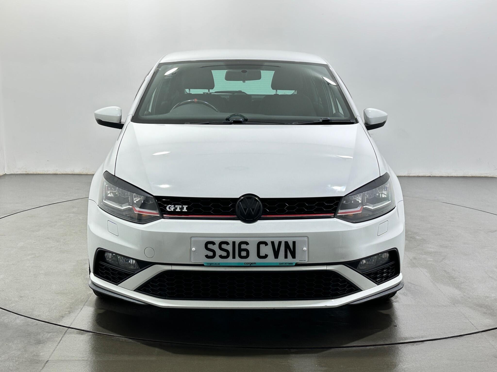 Volkswagen Polo view 3