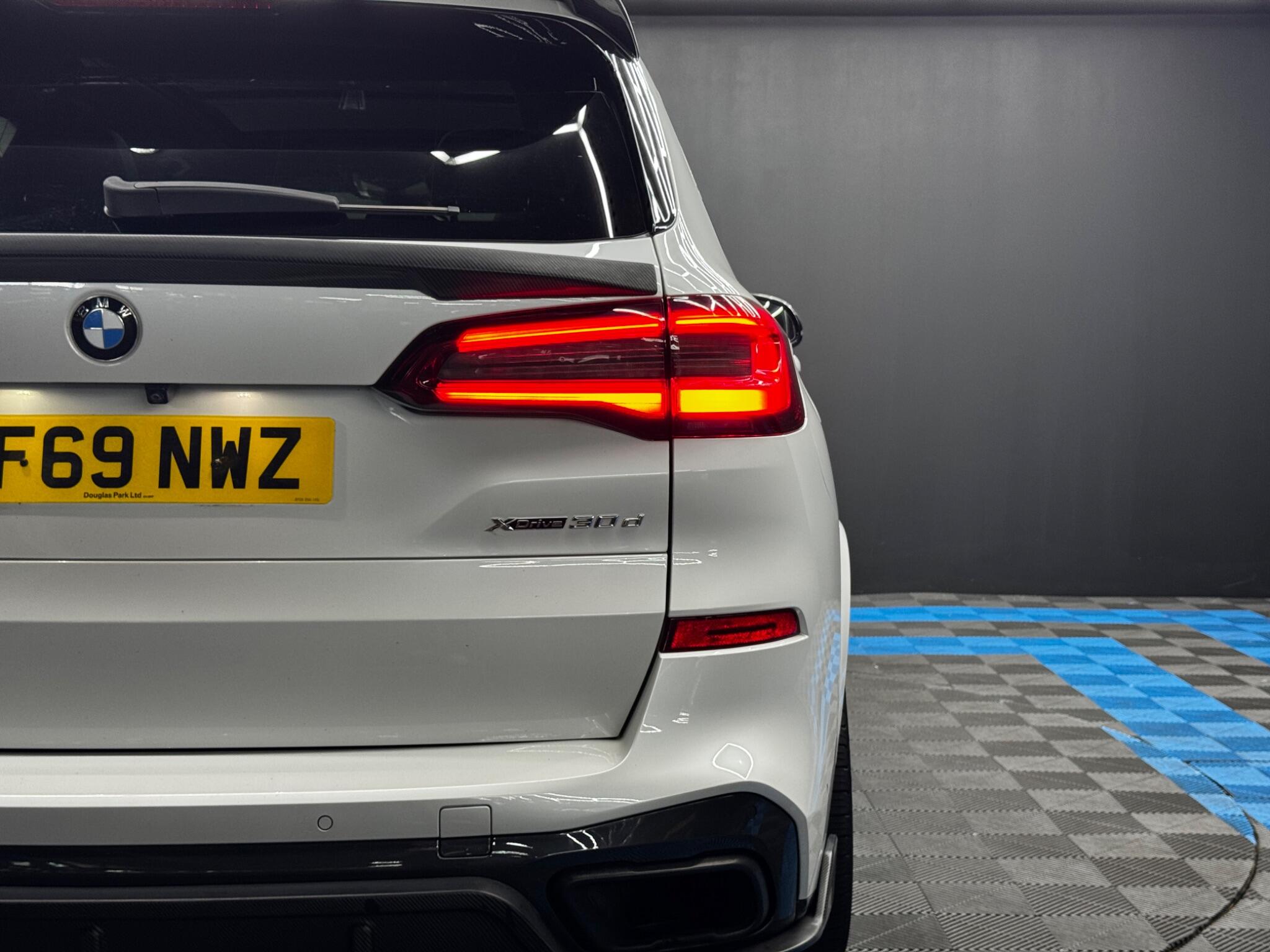BMW X5 view 58