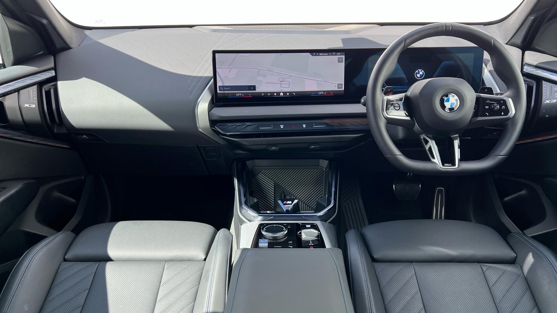 BMW X3 view 4