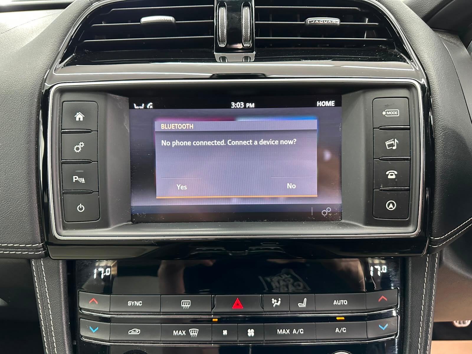 Jaguar F-Pace view 40