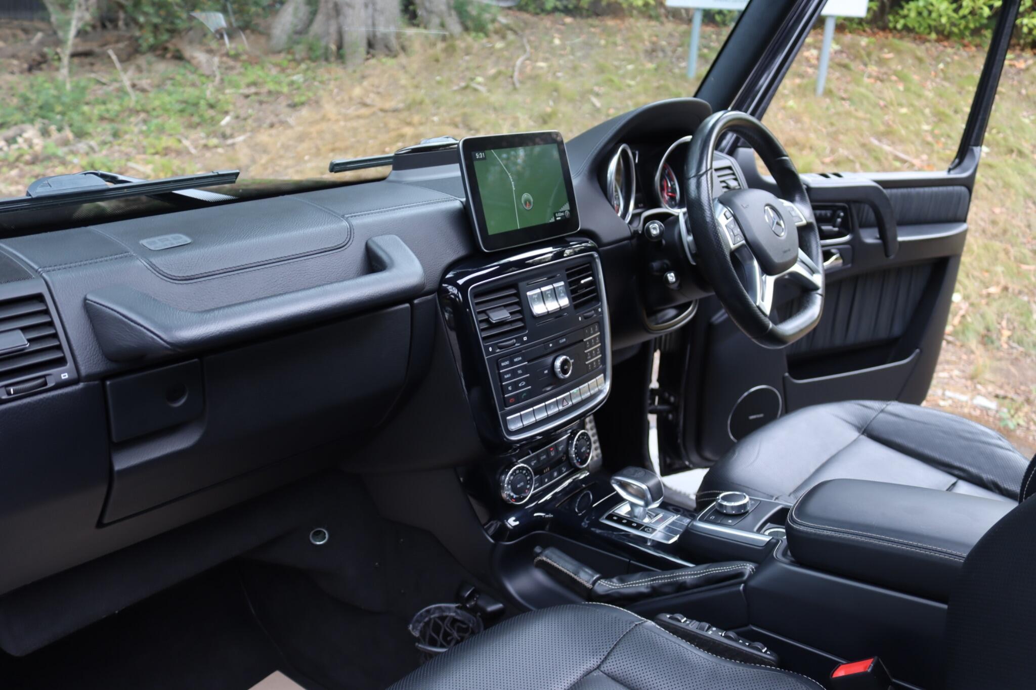 Mercedes-Benz G-Class view 10