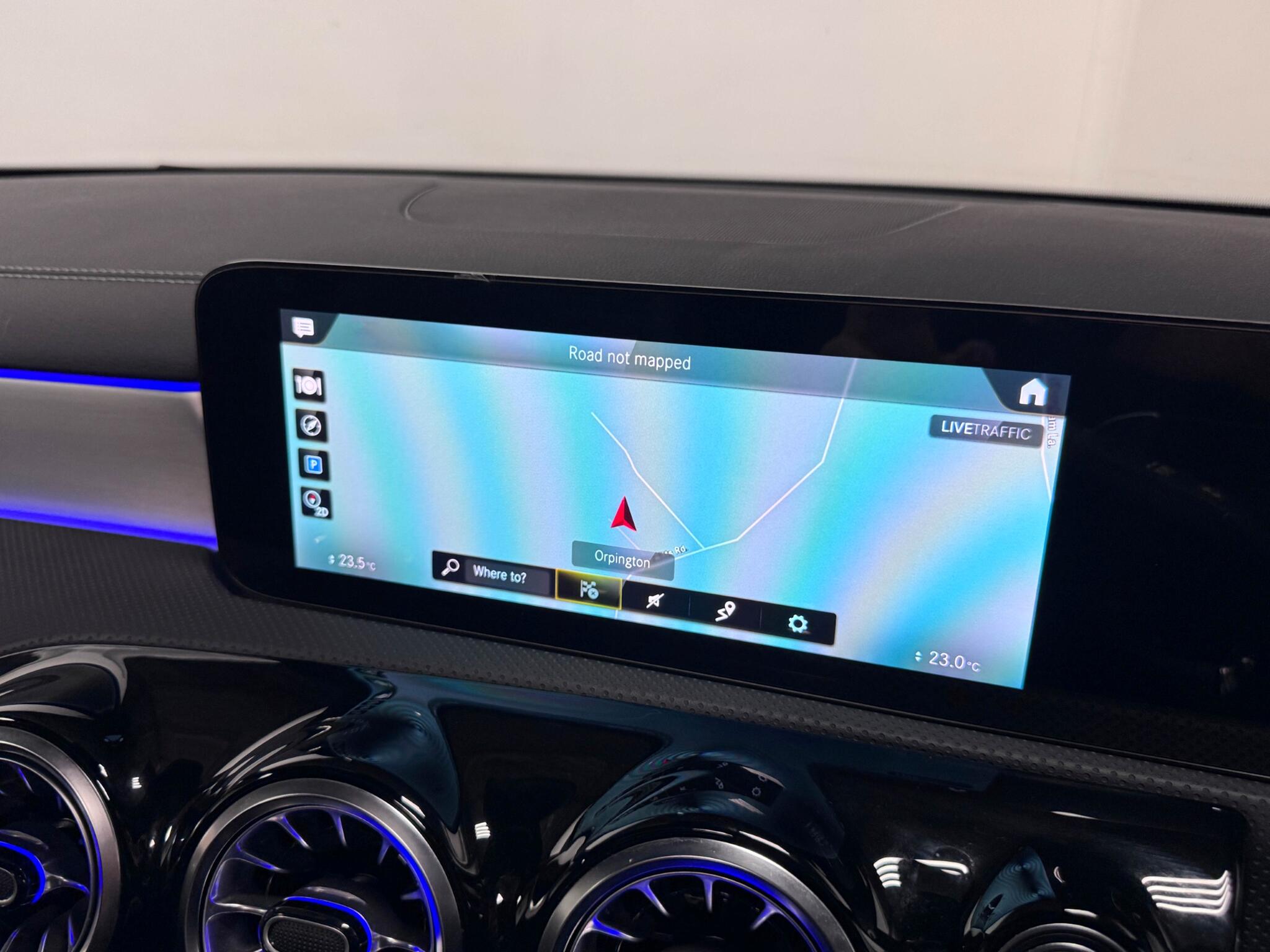 Mercedes-Benz Cla view 8