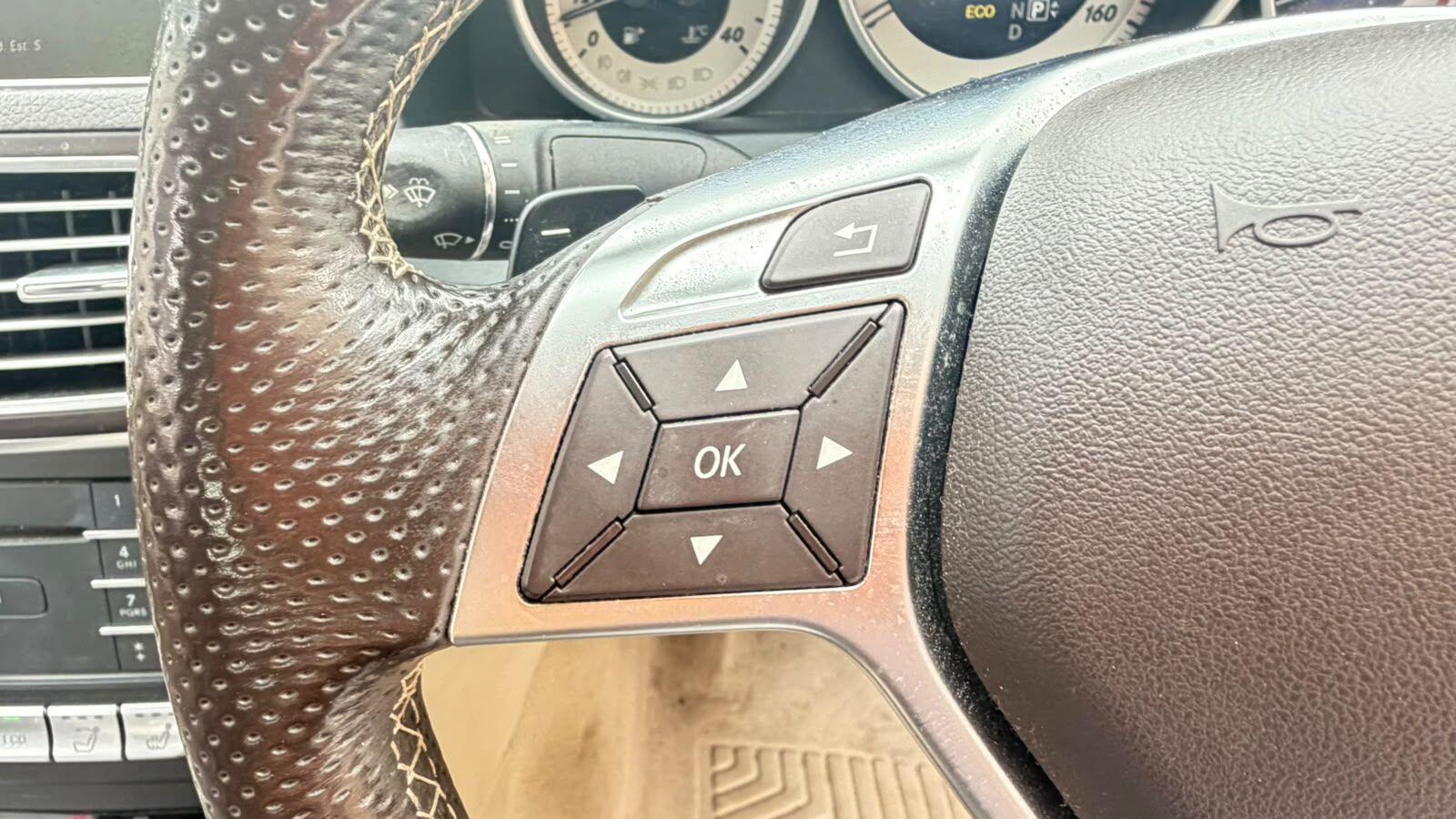 Mercedes-Benz E-Class view 21