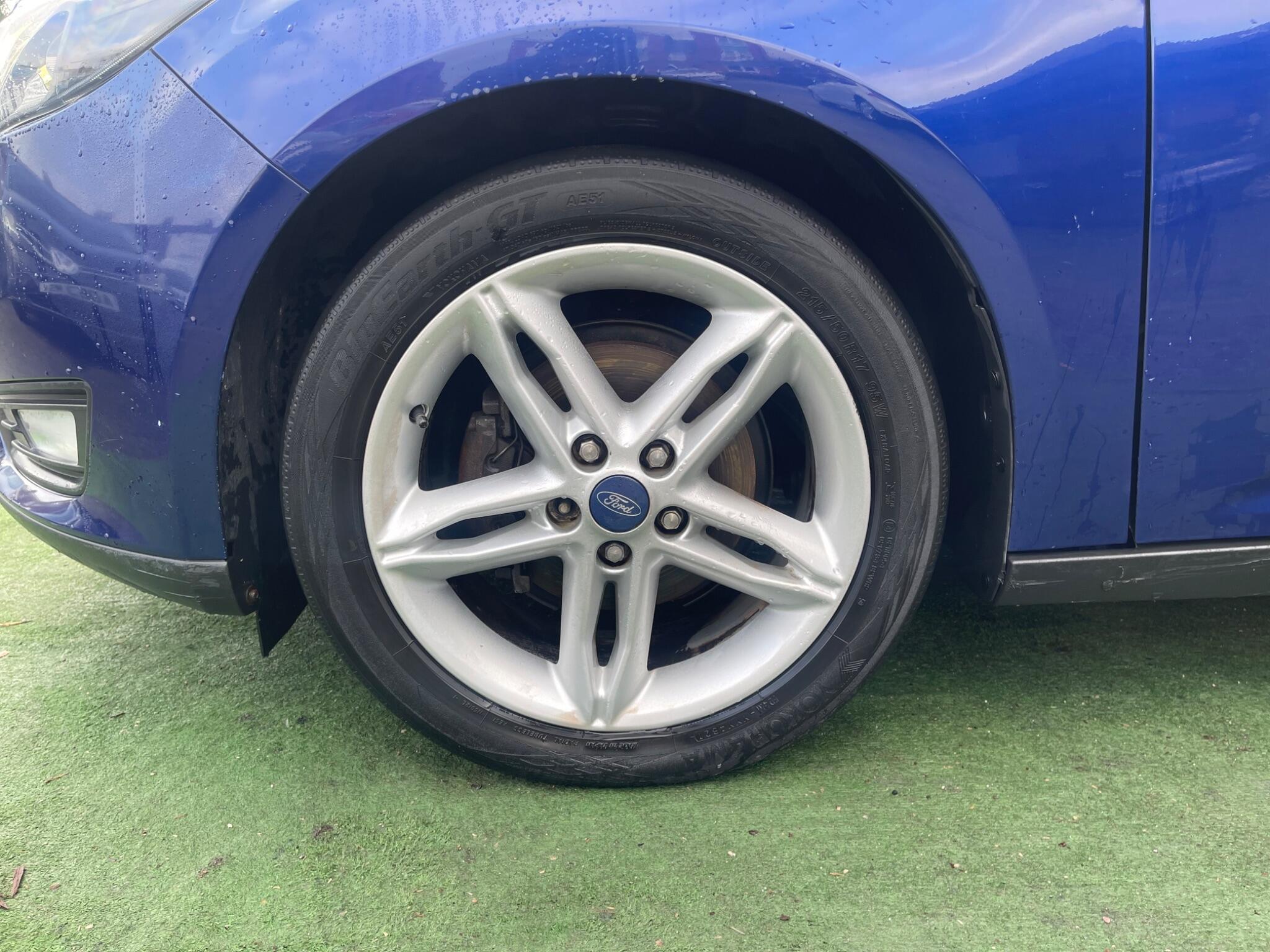2016 Ford Focus 1.0T EcoBoost Zetec Euro 6 (s/s) 5dr • 83,680 miles image 54