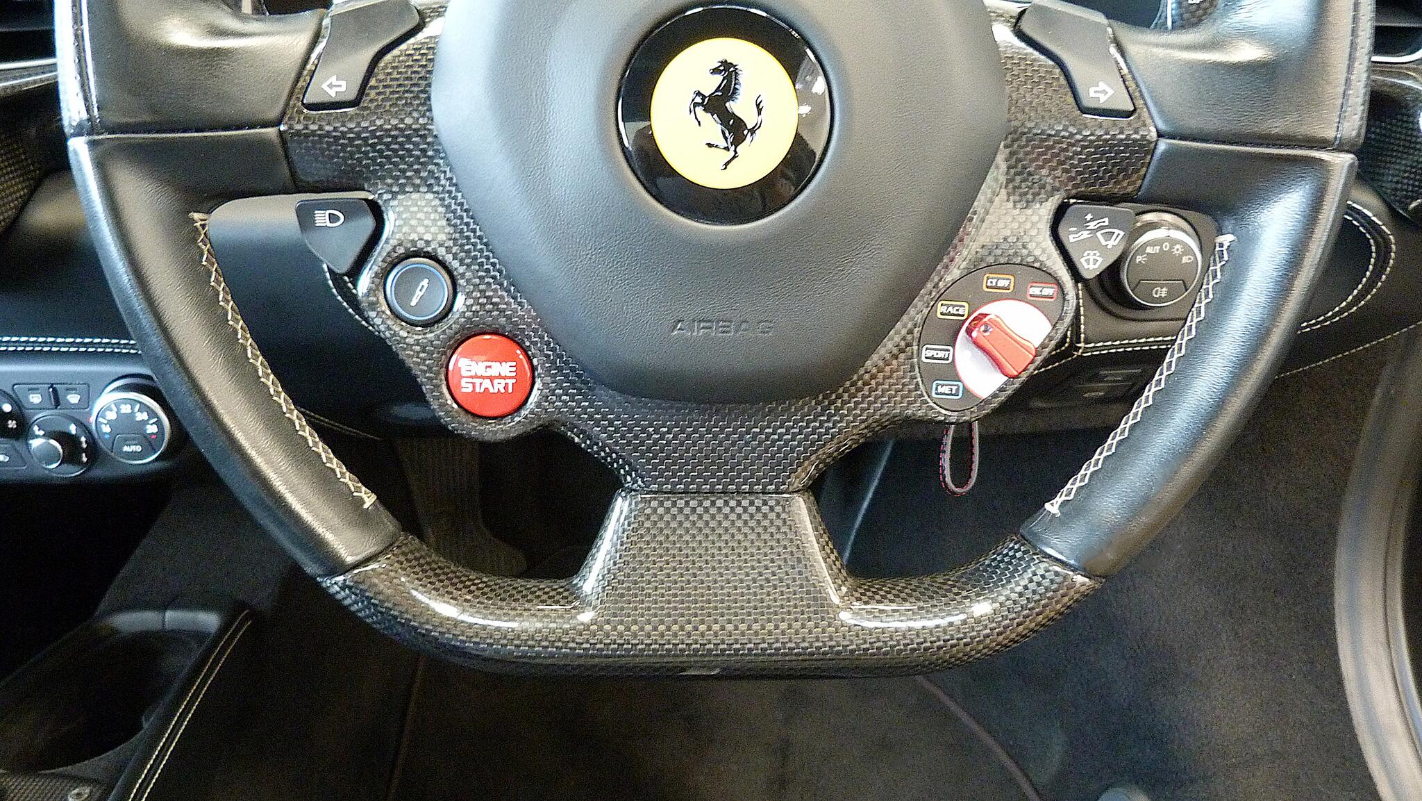 Ferrari 458 view 30